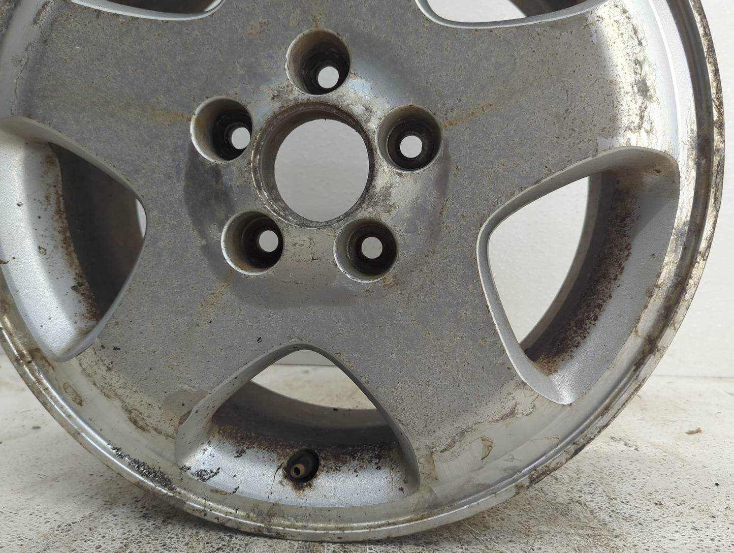 1995-2004 Audi A6 Oem Wheel Rim - Oemusedautoparts1.com