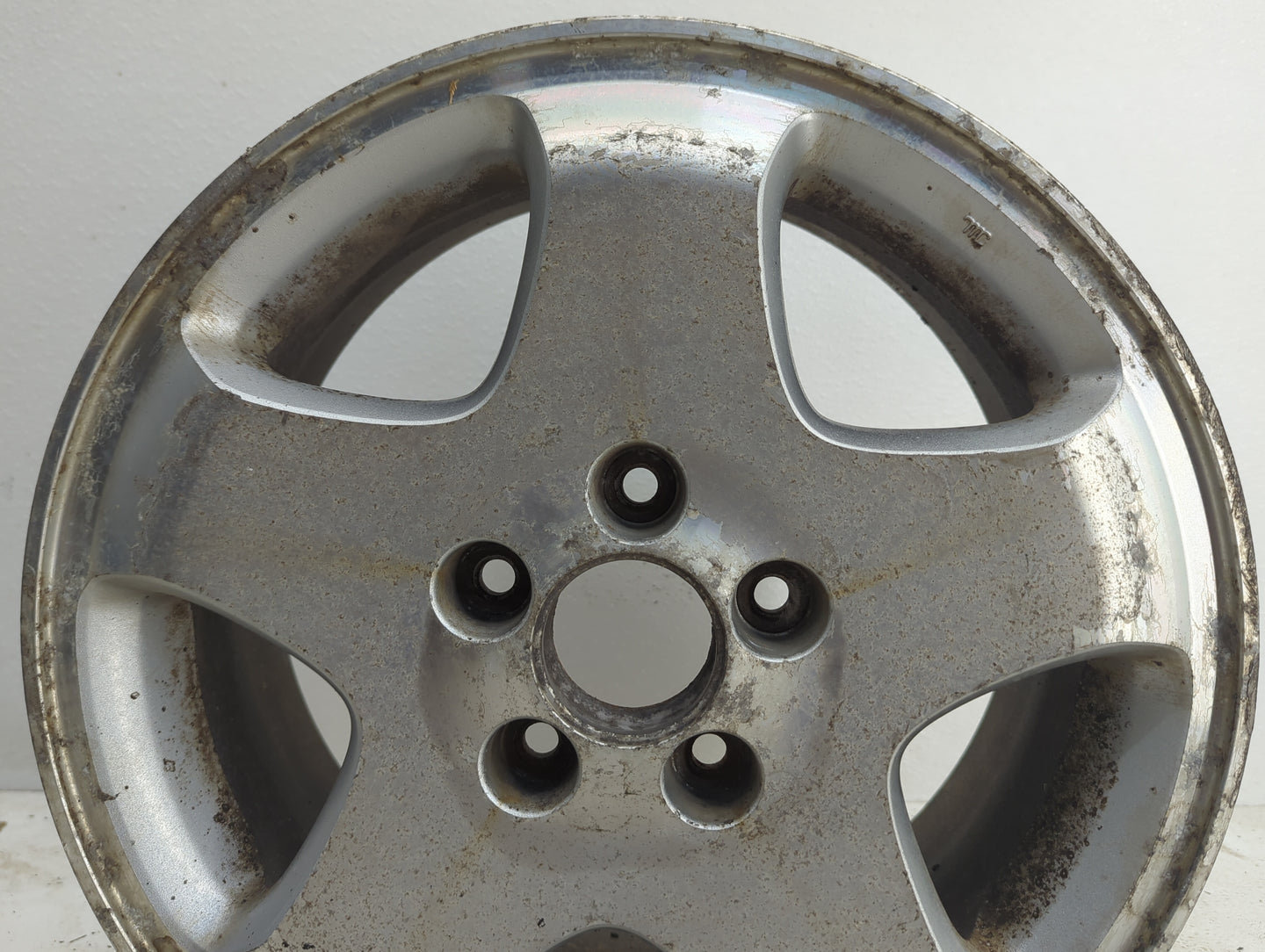 1995-2004 Audi A6 Oem Wheel Rim - Oemusedautoparts1.com
