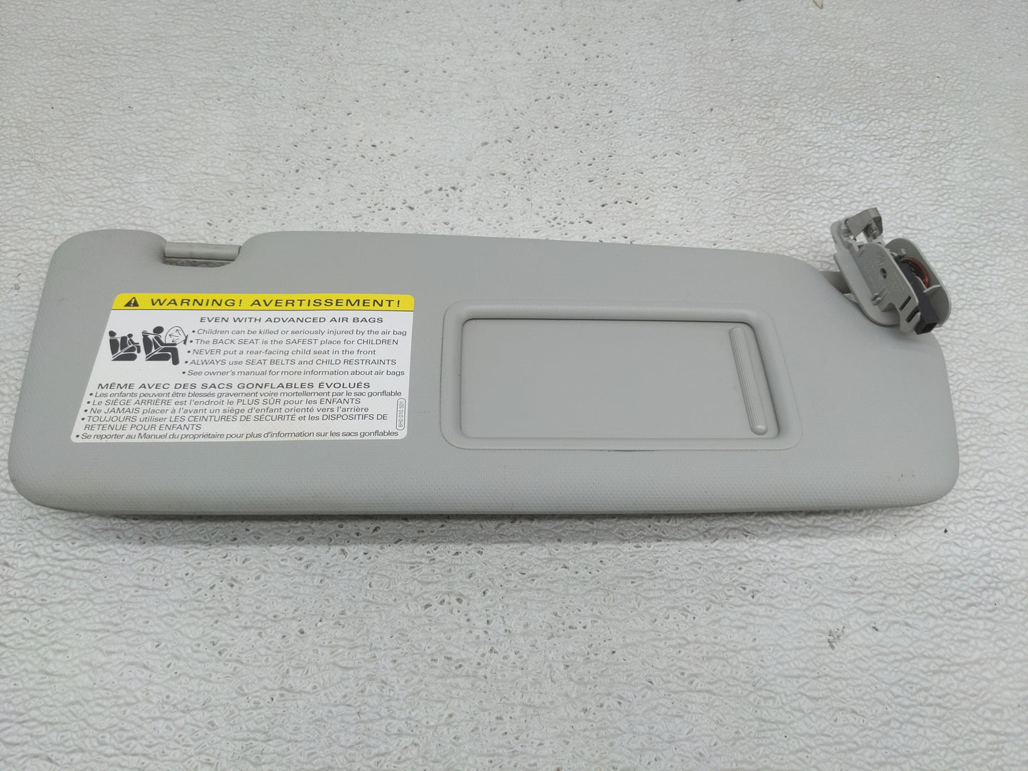 2013-2014 Audi Q5 Sun Visor Shade Replacement Passenger Right Mirror Fits Fits 2013 2014 2015 2016 OEM Used Auto Parts - Oem
