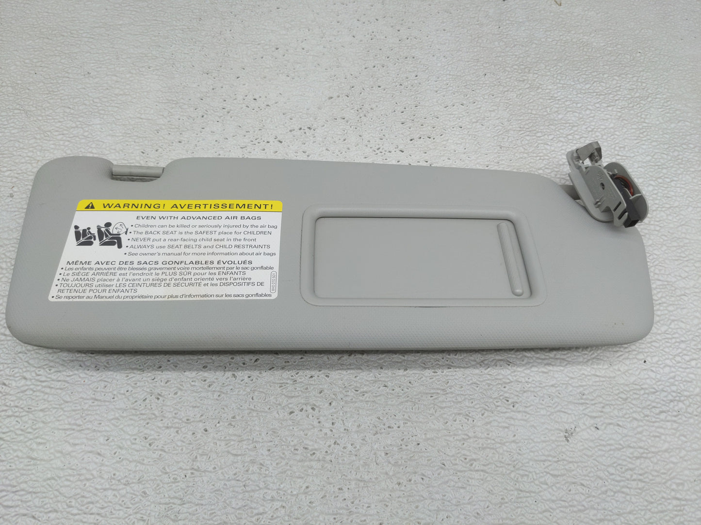 2013-2014 Audi Q5 Sun Visor Shade Replacement Passenger Right Mirror Fits Fits 2013 2014 2015 2016 OEM Used Auto Parts - Oem