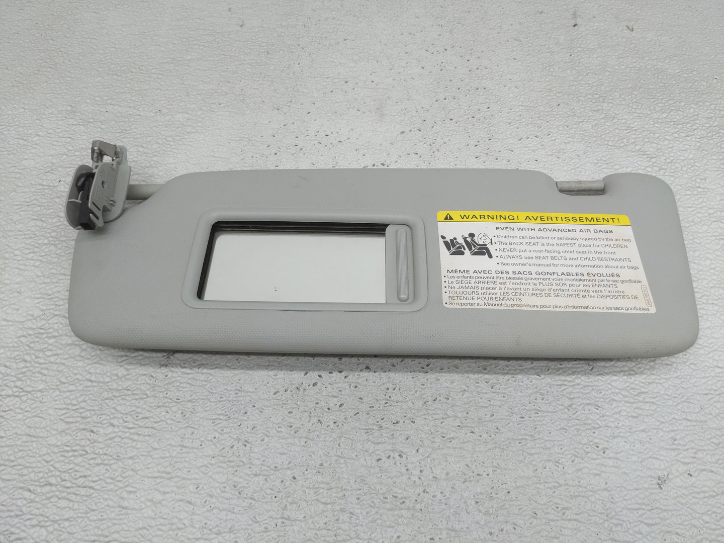 2013-2014 Audi Q5 Sun Visor Shade Replacement Passenger Right Mirror Fits Fits 2013 2014 2015 2016 OEM Used Auto Parts - Oem