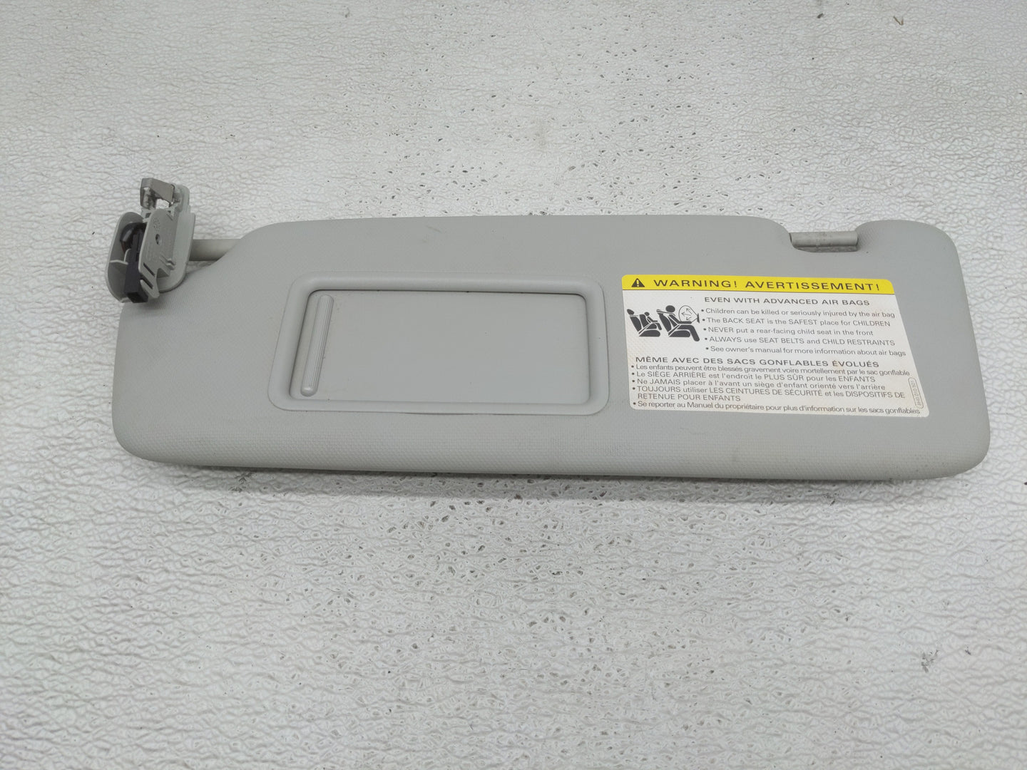 2013-2014 Audi Q5 Sun Visor Shade Replacement Passenger Right Mirror Fits Fits 2013 2014 2015 2016 OEM Used Auto Parts - Oem