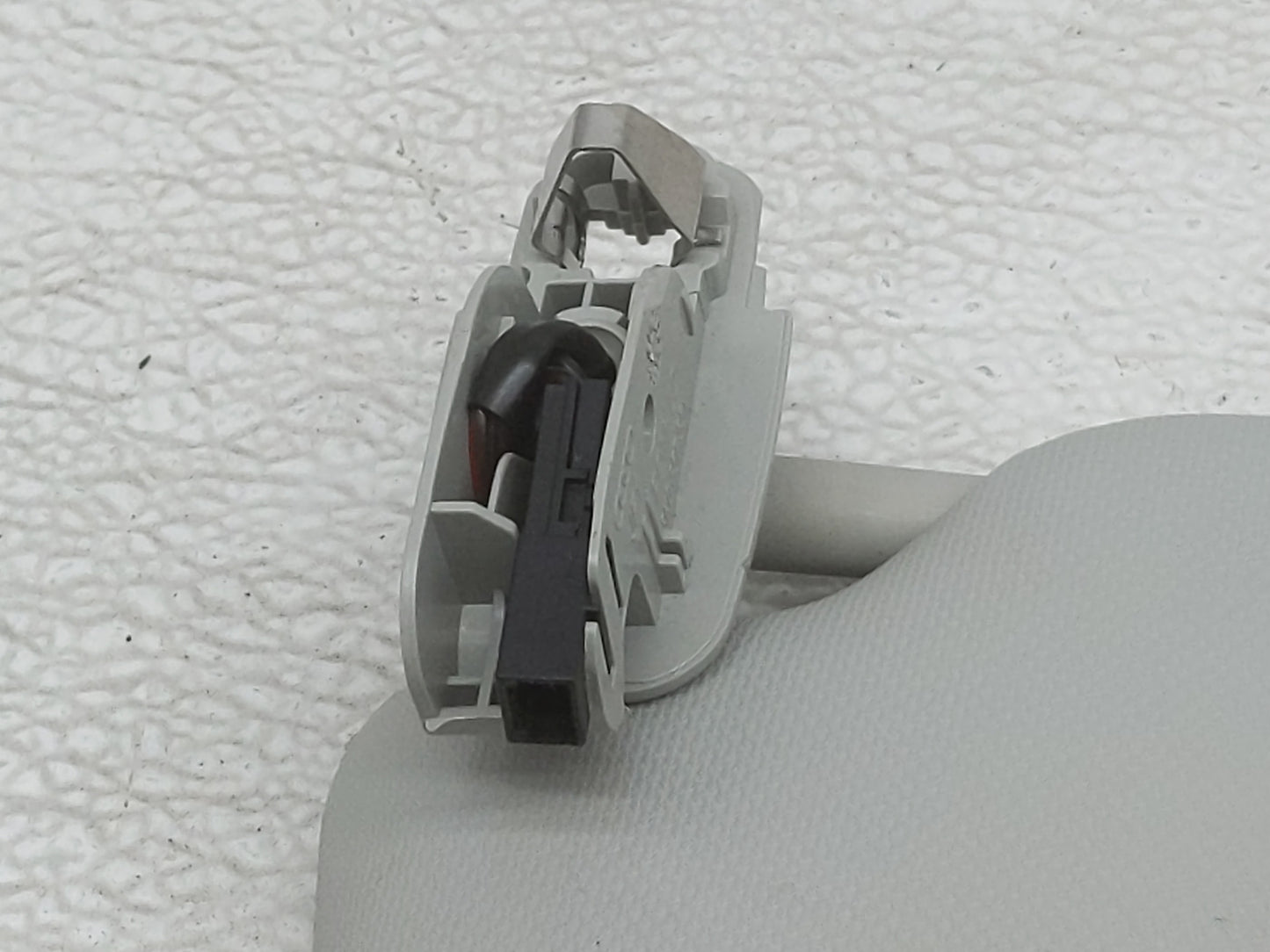2013-2014 Audi Q5 Sun Visor Shade Replacement Passenger Right Mirror Fits Fits 2013 2014 2015 2016 OEM Used Auto Parts - Oem