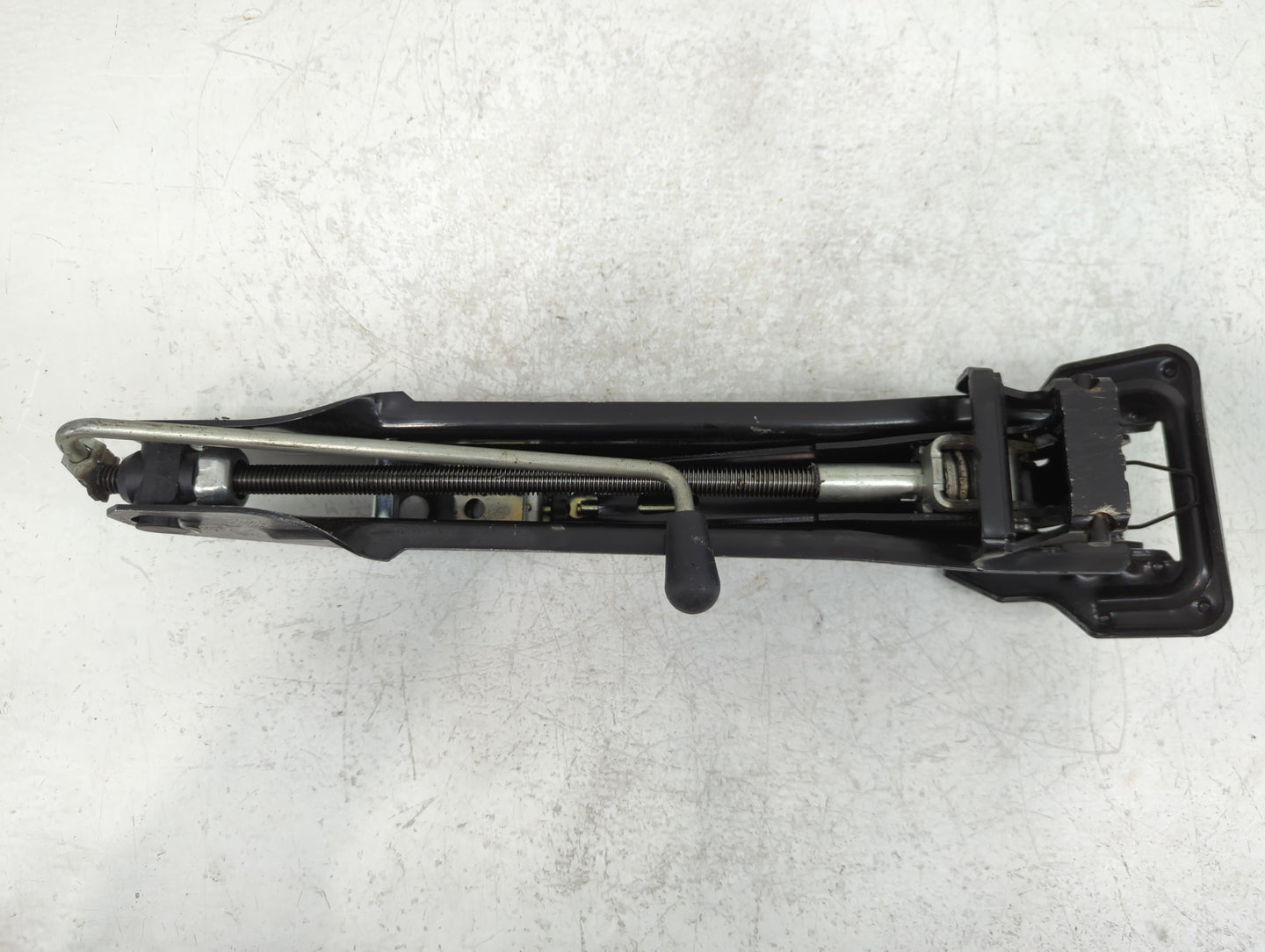 Audi Q5 Spare Scissor Car Jack - Oemusedautoparts1.com