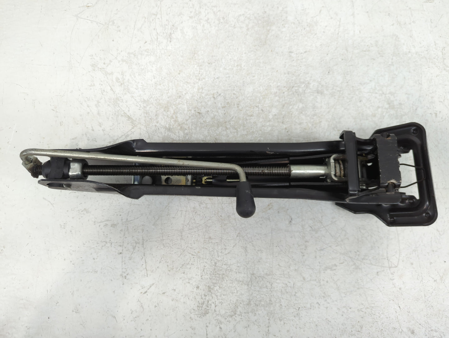 Audi Q5 Spare Scissor Car Jack - Oemusedautoparts1.com