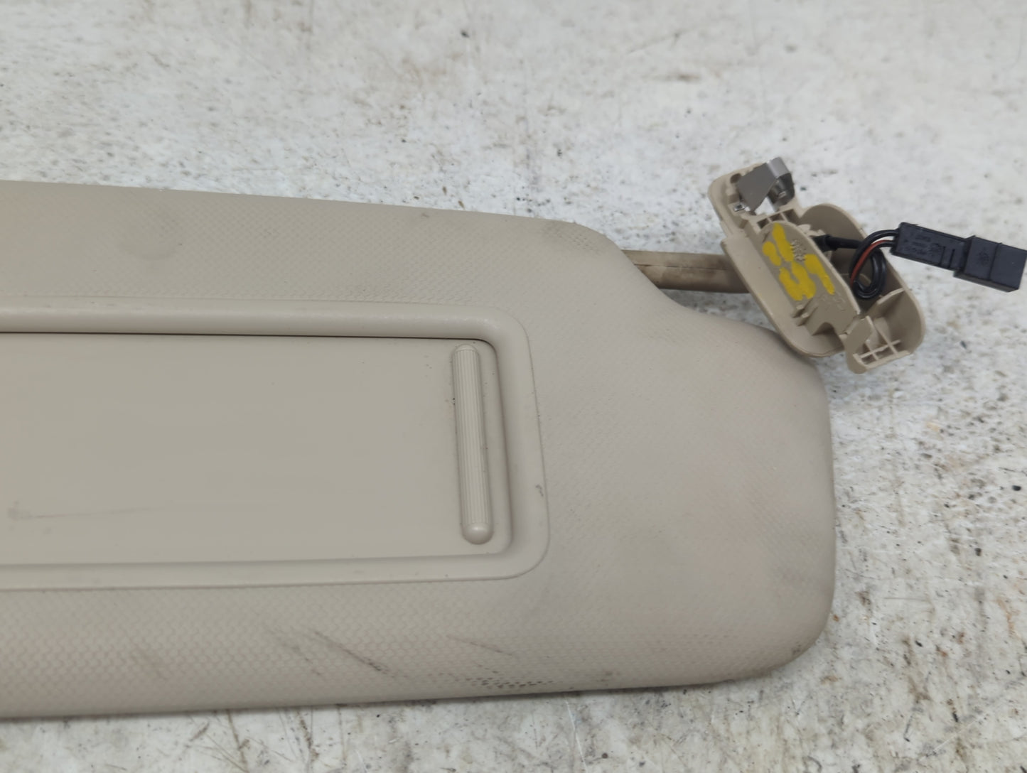 2009-2012 Audi Q5 Sun Visor Shade Replacement Passenger Right Mirror Fits Fits 2009 2010 2011 2012 OEM Used Auto Parts - Oem