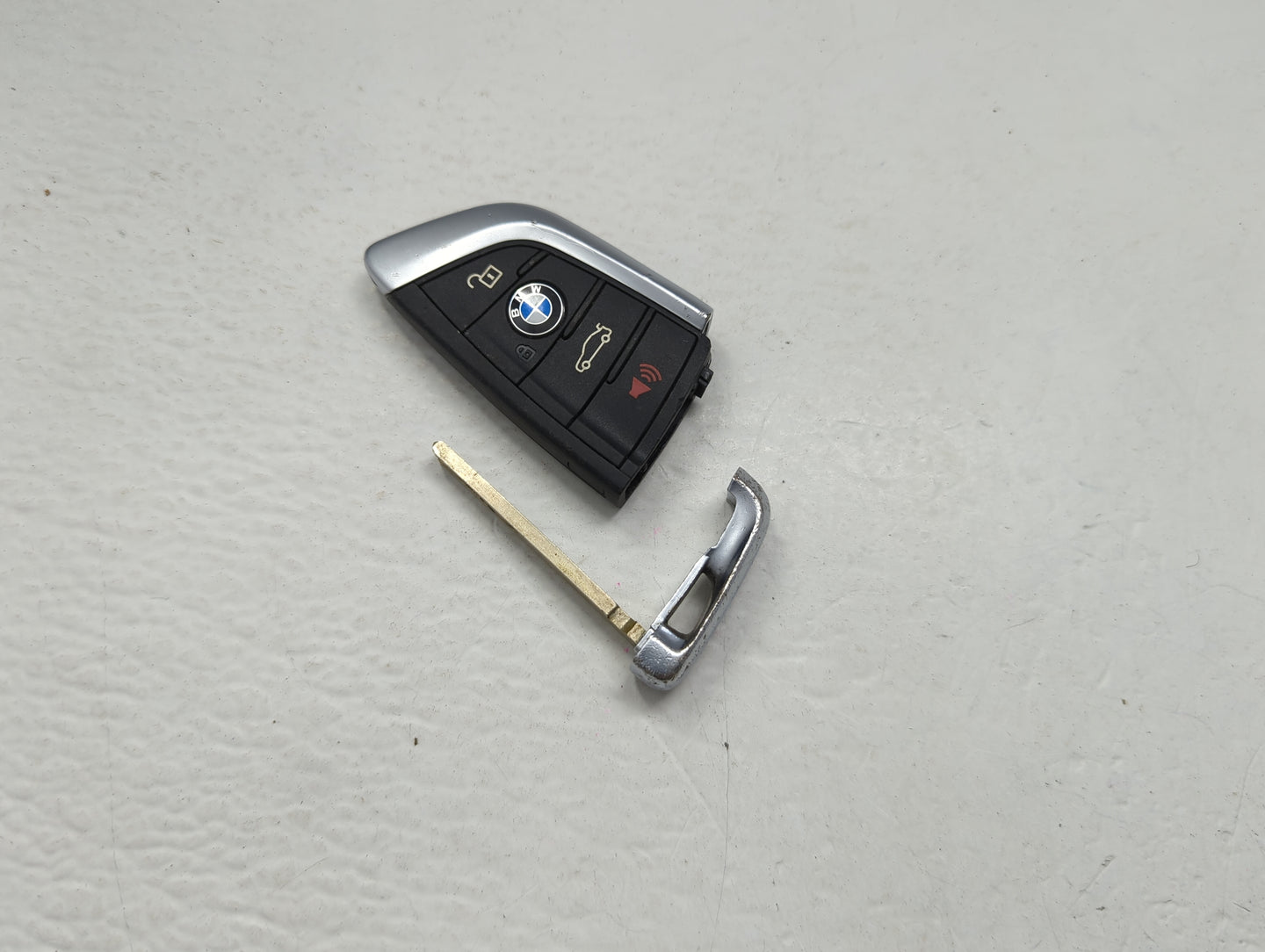 Bmw Keyless Entry Remote Fob NBGIDGNG1 5A407A6-01 4 buttons - Oemusedautoparts1.com