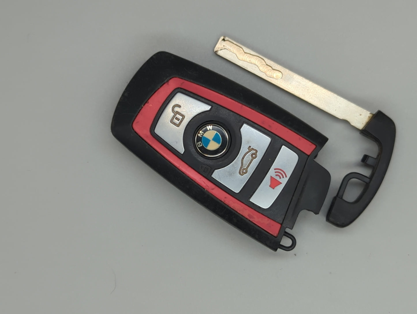 Bmw Keyless Entry Remote Fob Ygohuf5767 8 723 608-01 4 Buttons - Oemusedautoparts1.com