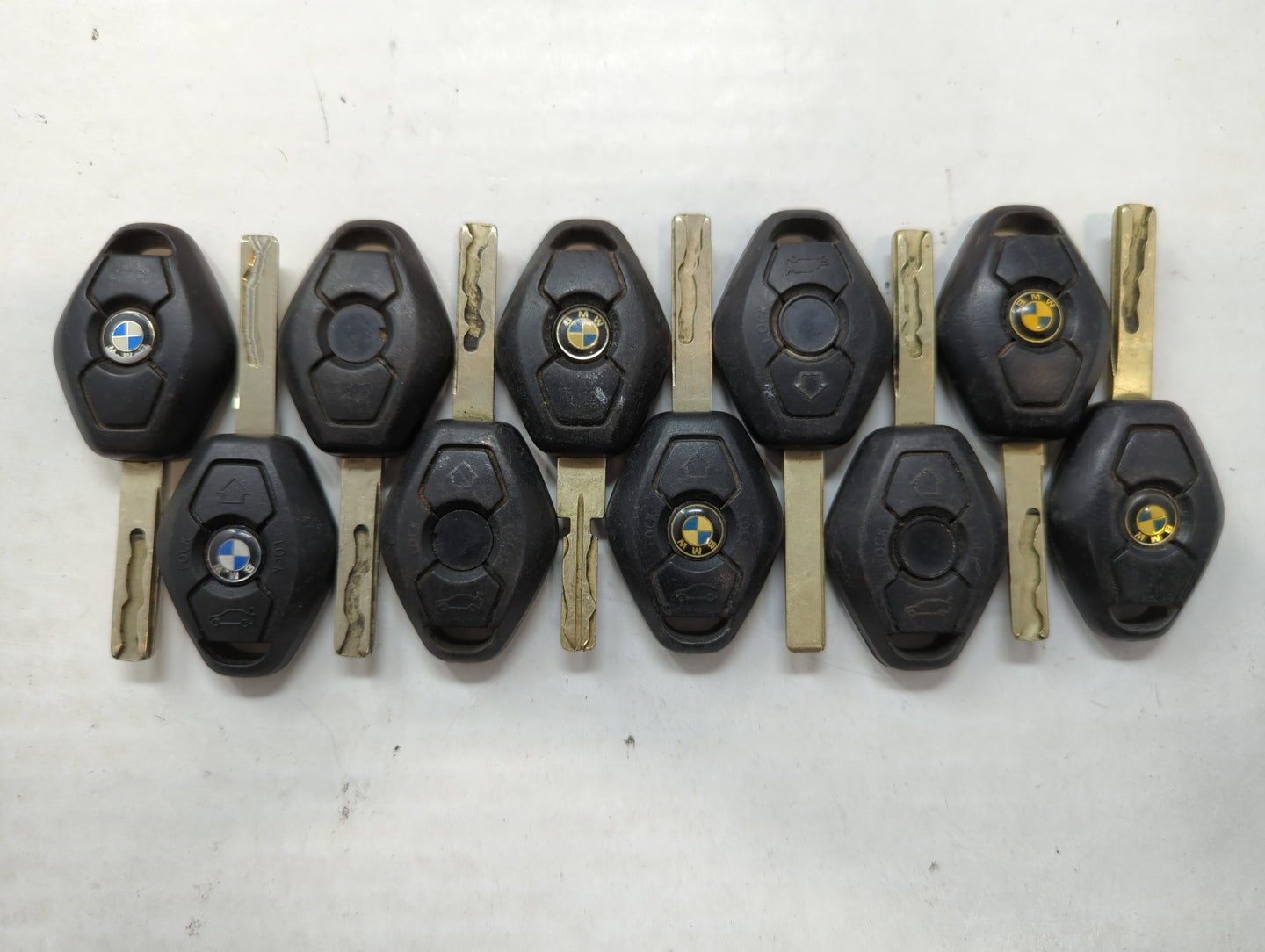 Lot of 10 Bmw Keyless Entry Remote Fob MIXED FCC IDS MIXED PART NUMBERS - Oemusedautoparts1.com