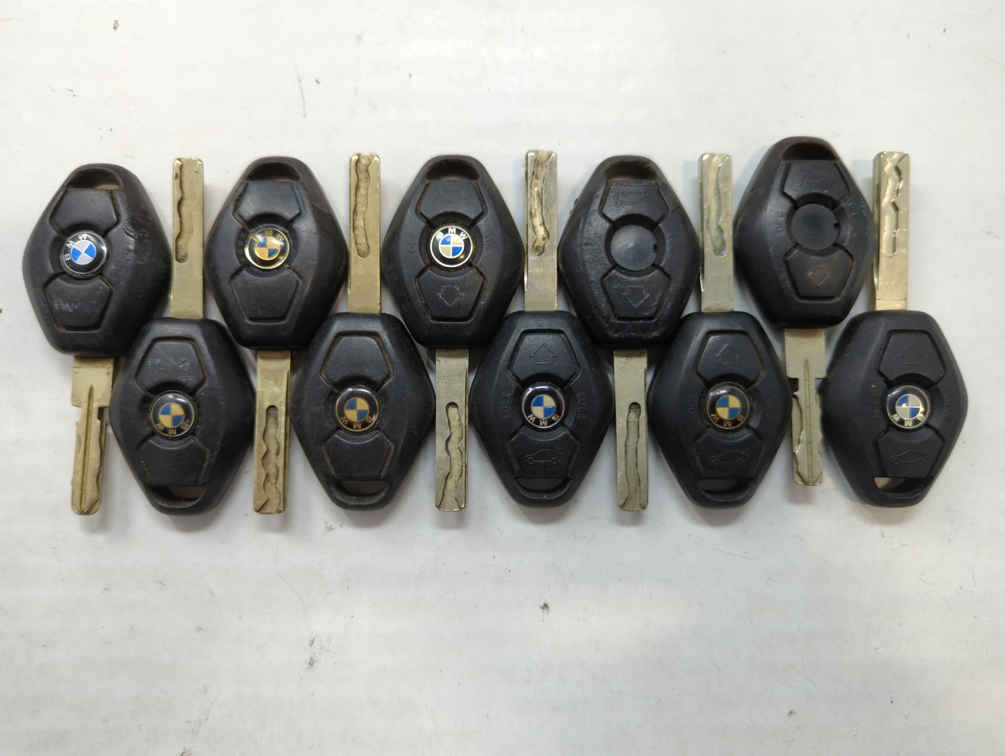 Lot of 10 Bmw Keyless Entry Remote Fob MIXED FCC IDS MIXED PART NUMBERS - Oemusedautoparts1.com