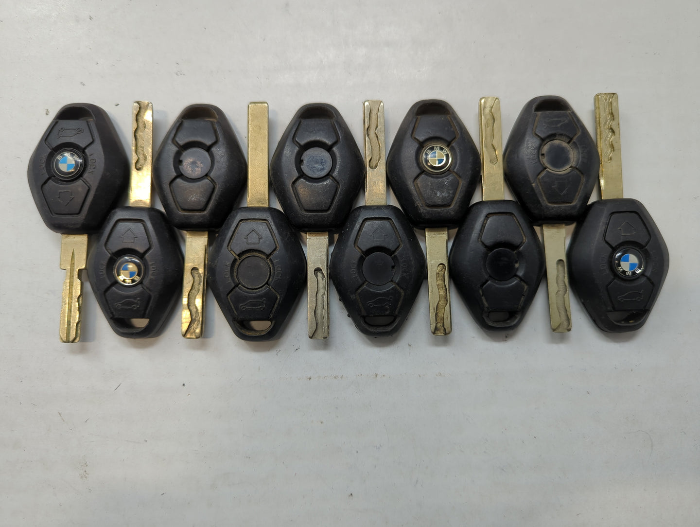 Lot of 10 Bmw Keyless Entry Remote Fob LX8 FZV MIXED PART NUMBERS - Oemusedautoparts1.com