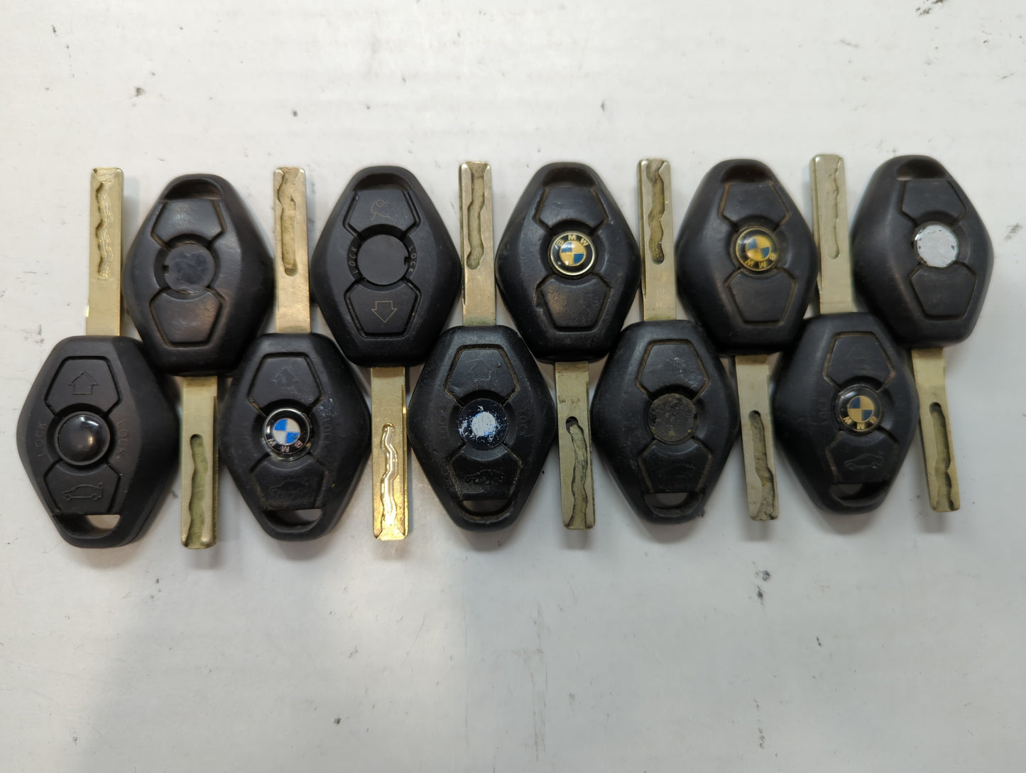 Lot of 10 Bmw Keyless Entry Remote Fob LX8 FZV MIXED PART NUMBERS - Oemusedautoparts1.com