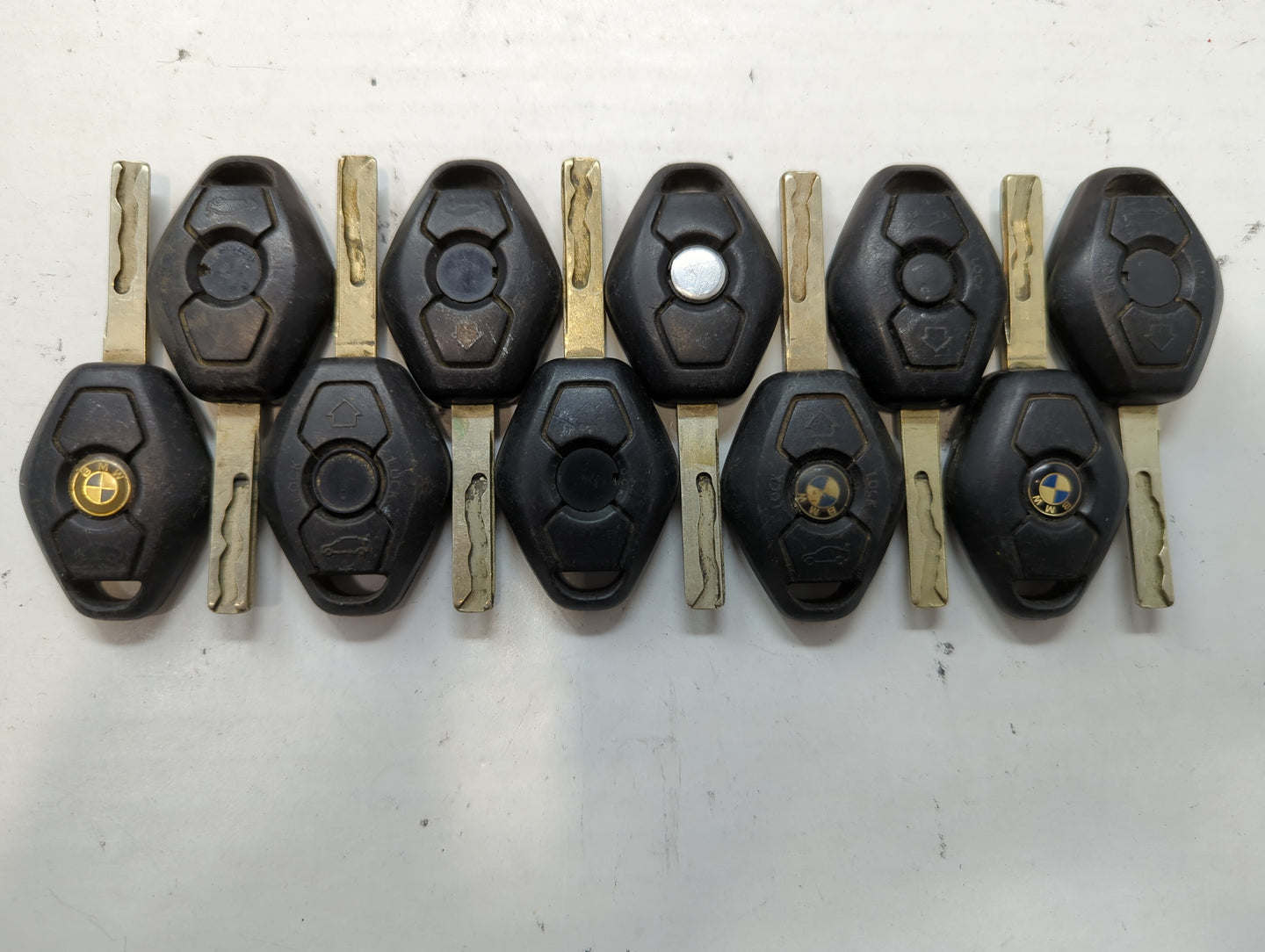 Lot of 10 Bmw Keyless Entry Remote Fob LX8 FZV MIXED PART NUMBERS - Oemusedautoparts1.com