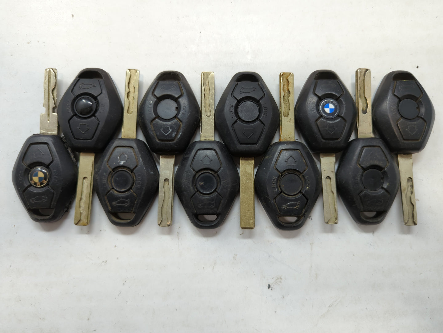 Lot of 10 Bmw Keyless Entry Remote Fob LX8 FZV 6955750 | 6933730-02 - Oemusedautoparts1.com