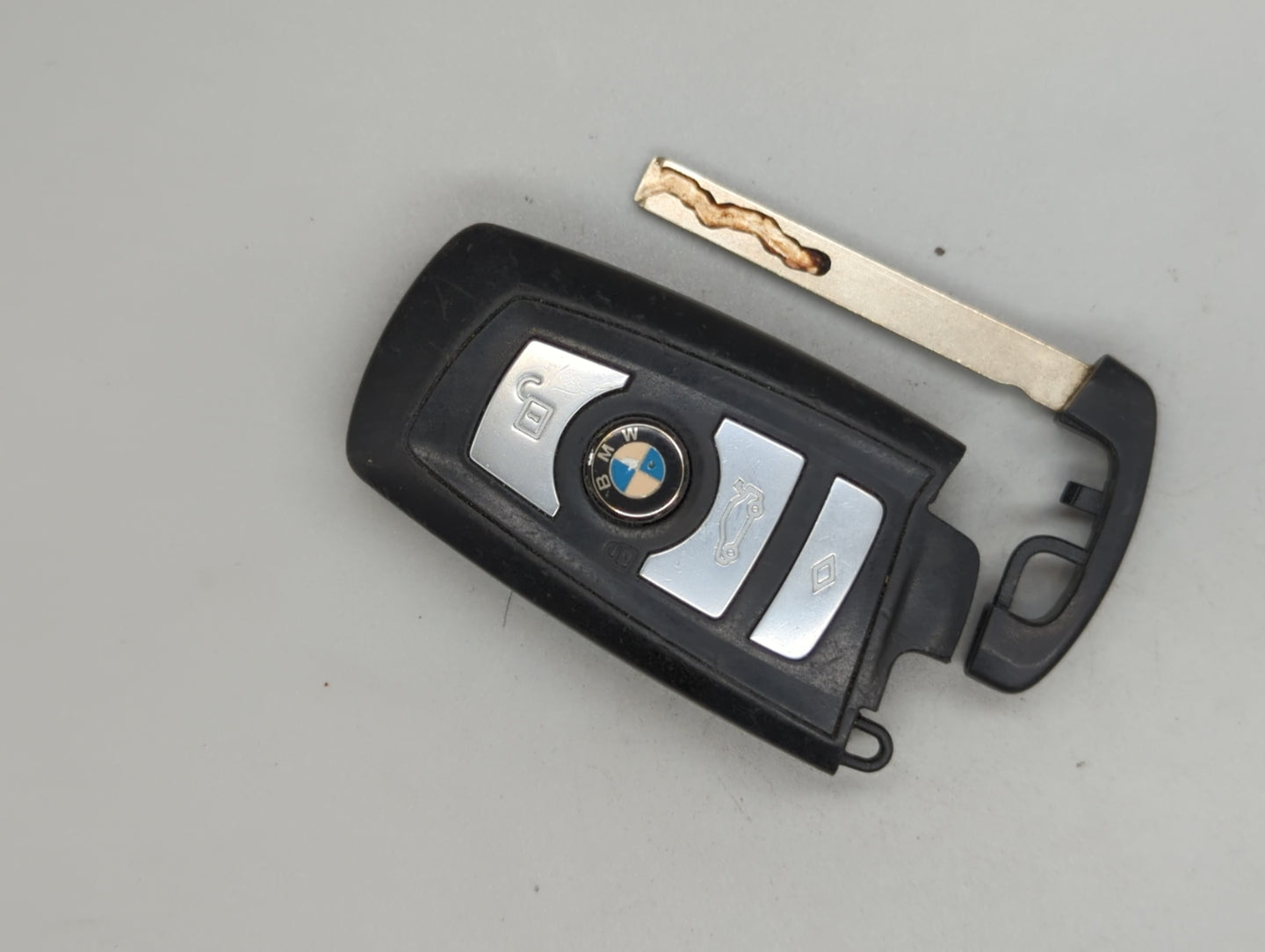 Bmw Keyless Entry Remote Fob KR55WK49663 919679802 | 9 196 798 02 | 9-196-798-02 - Oemusedautoparts1.com