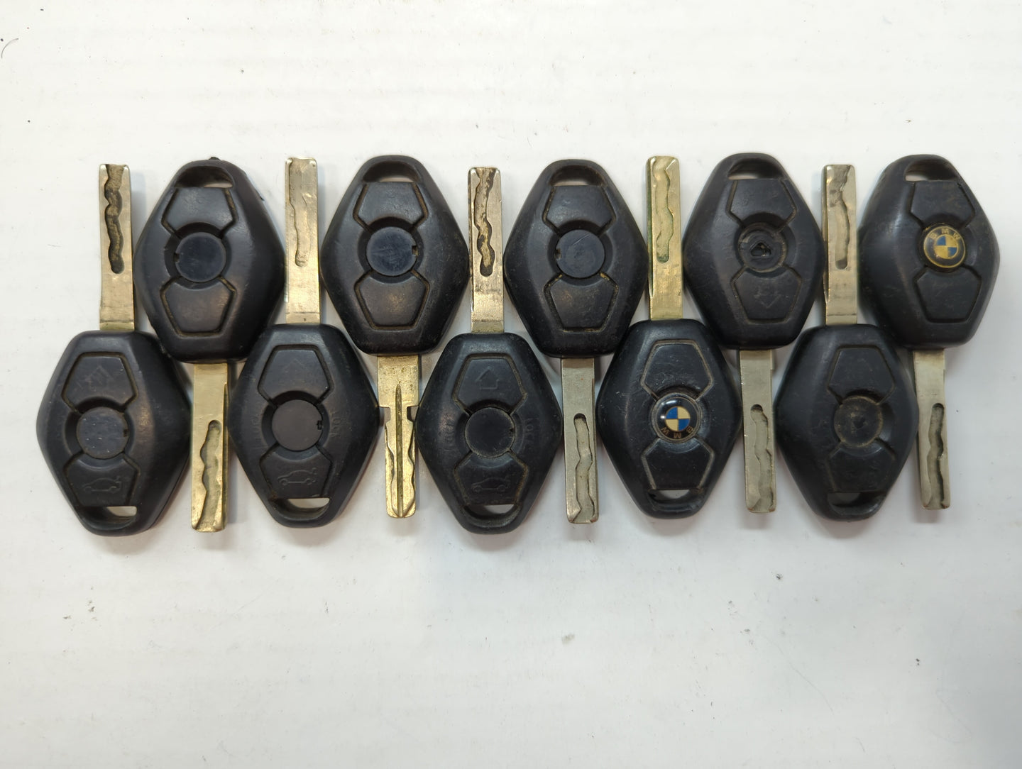 Lot of 10 Bmw Keyless Entry Remote Fob LX8FZV - Oemusedautoparts1.com