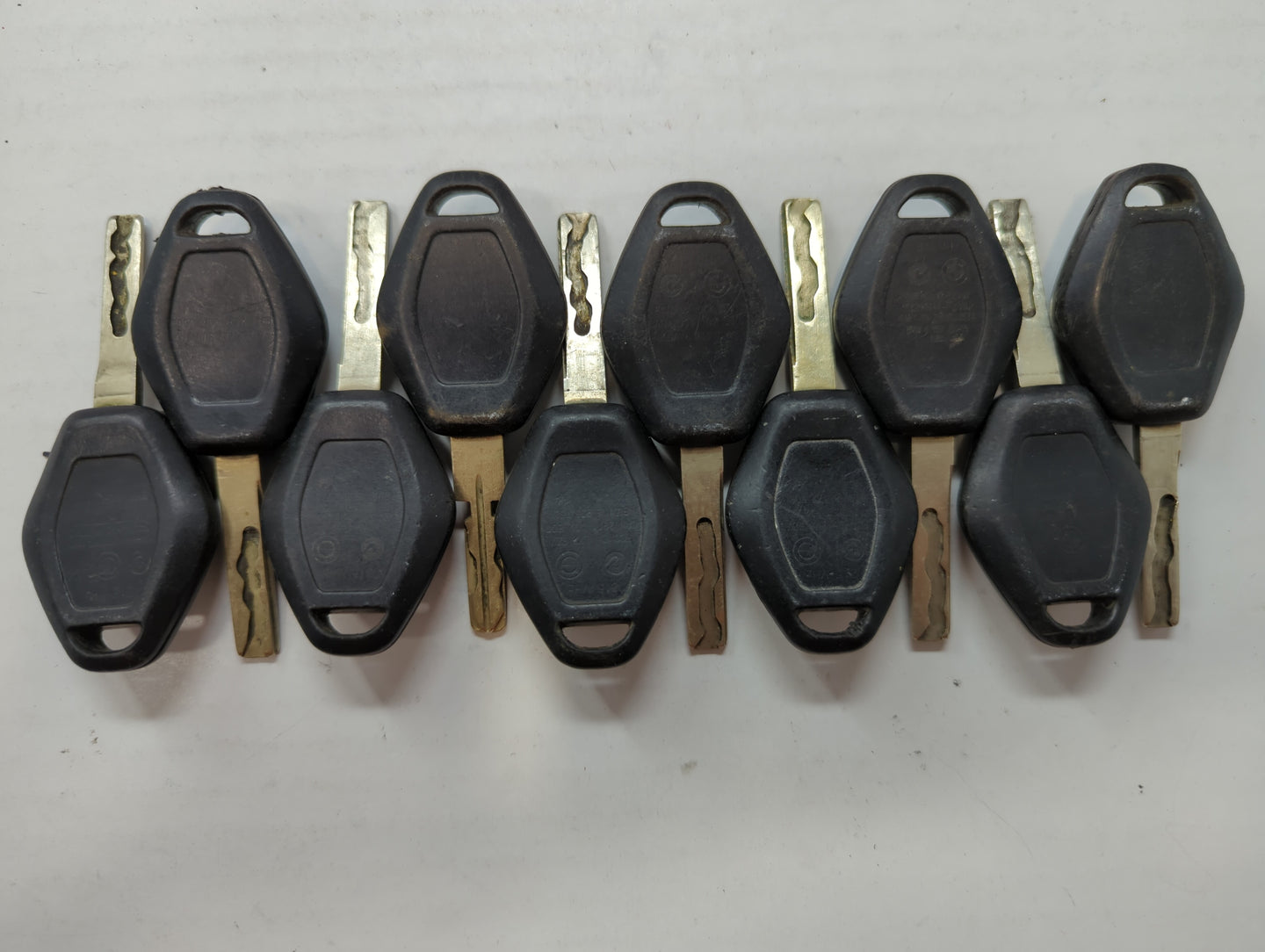 Lot of 10 Bmw Keyless Entry Remote Fob LX8FZV - Oemusedautoparts1.com