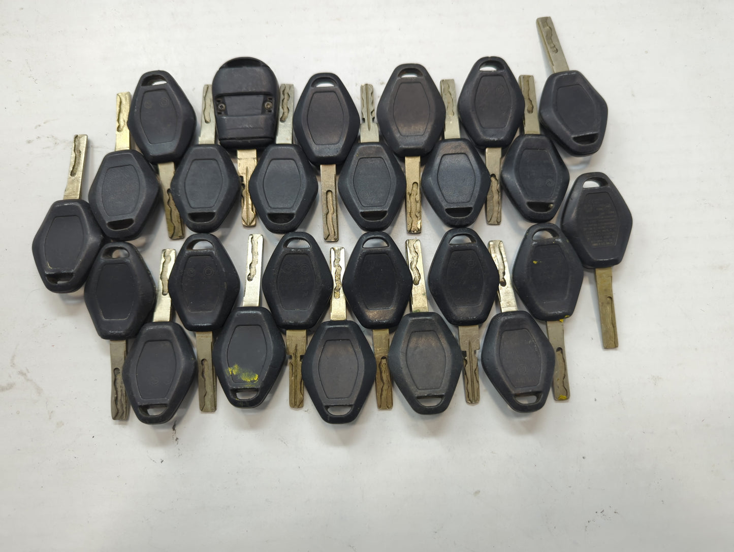 Lot of 25 Bmw Keyless Entry Remote Fob LX8 FZV MIXED PART NUMBERS - Oemusedautoparts1.com