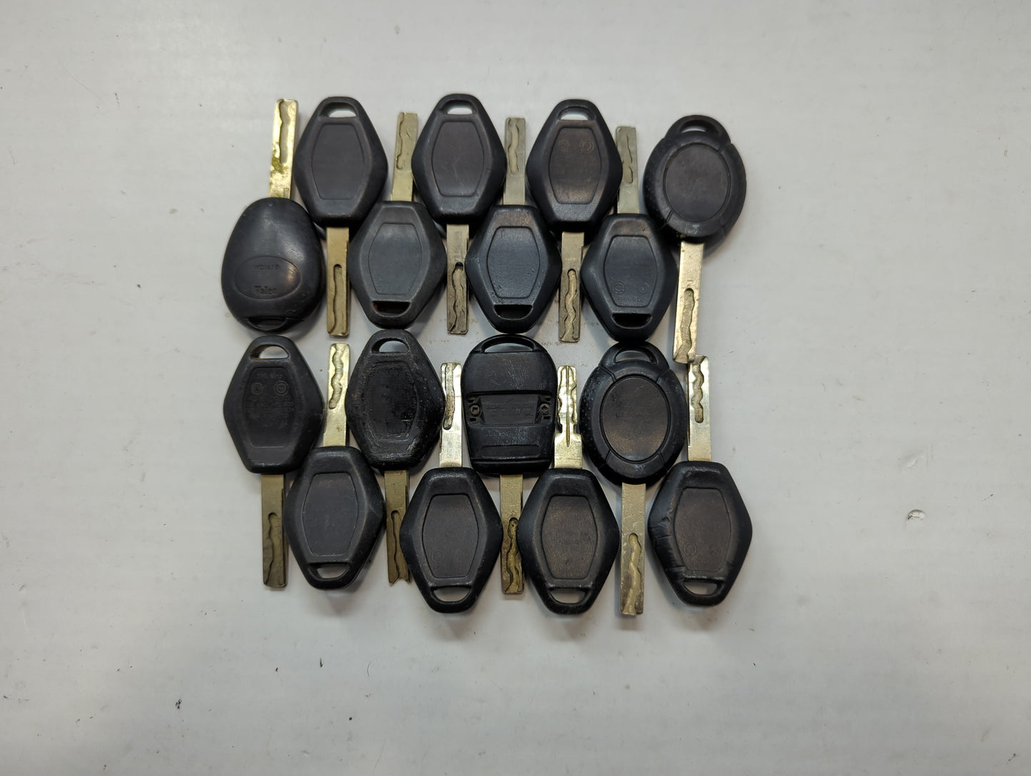 Lot of 16 Bmw Keyless Entry Remote Fob LX8-FZV | LX8 FZV | LX8FZV MIXED - Oemusedautoparts1.com