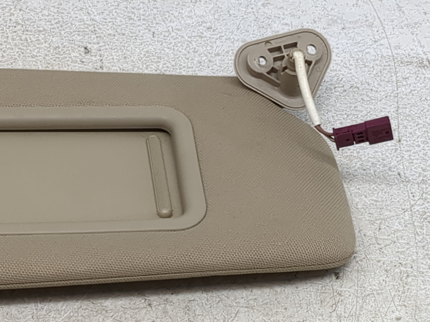 2007-2013 Bmw 328i Sun Visor Shade Replacement Driver Left Mirror Fits Fits 2007 2008 2009 2010 2011 2012 2013 OEM Used Auto