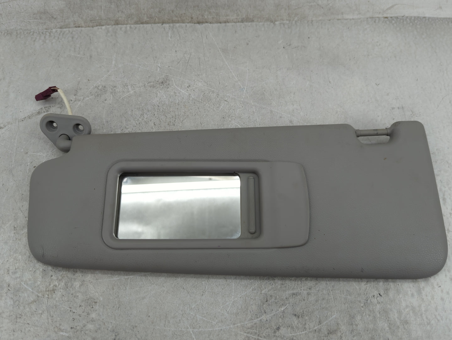 0 Bmw 328i Xdrive Sun Visor Shade Replacement Driver Left Mirror Fits OEM Used Auto Parts - Oemusedautoparts1.com