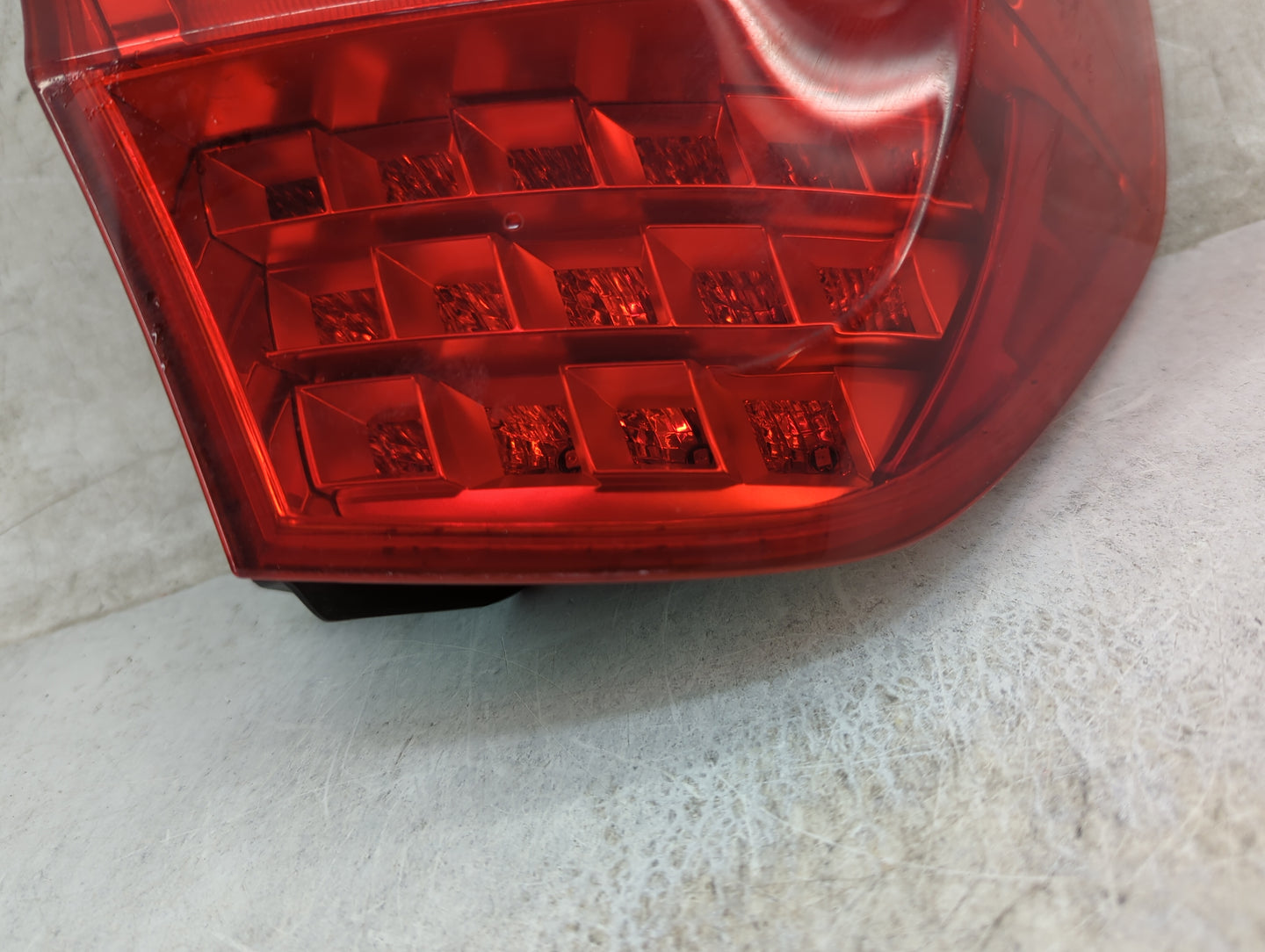 0 Bmw 335i Xdrive Tail Light Assembly Driver Left OEM Fits Fits 209 2010 2011 OEM Used Auto Parts - Oemusedautoparts1.com