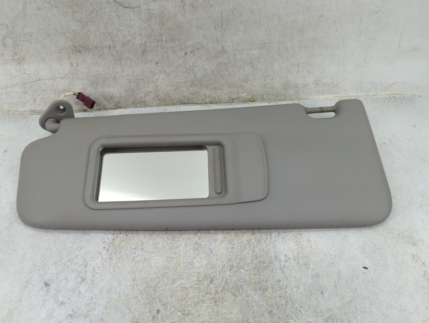 0 Bmw 335i Xdrive Sun Visor Shade Replacement Driver Left Mirror Fits OEM Used Auto Parts - Oemusedautoparts1.com