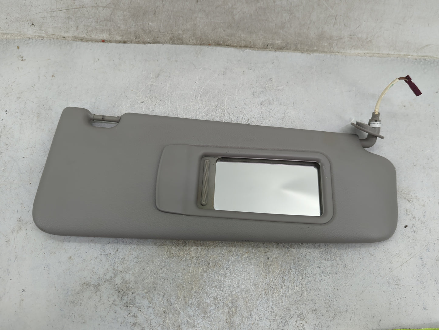 0 Bmw 335i Xdrive Sun Visor Shade Replacement Passenger Right Mirror Fits OEM Used Auto Parts - Oemusedautoparts1.com