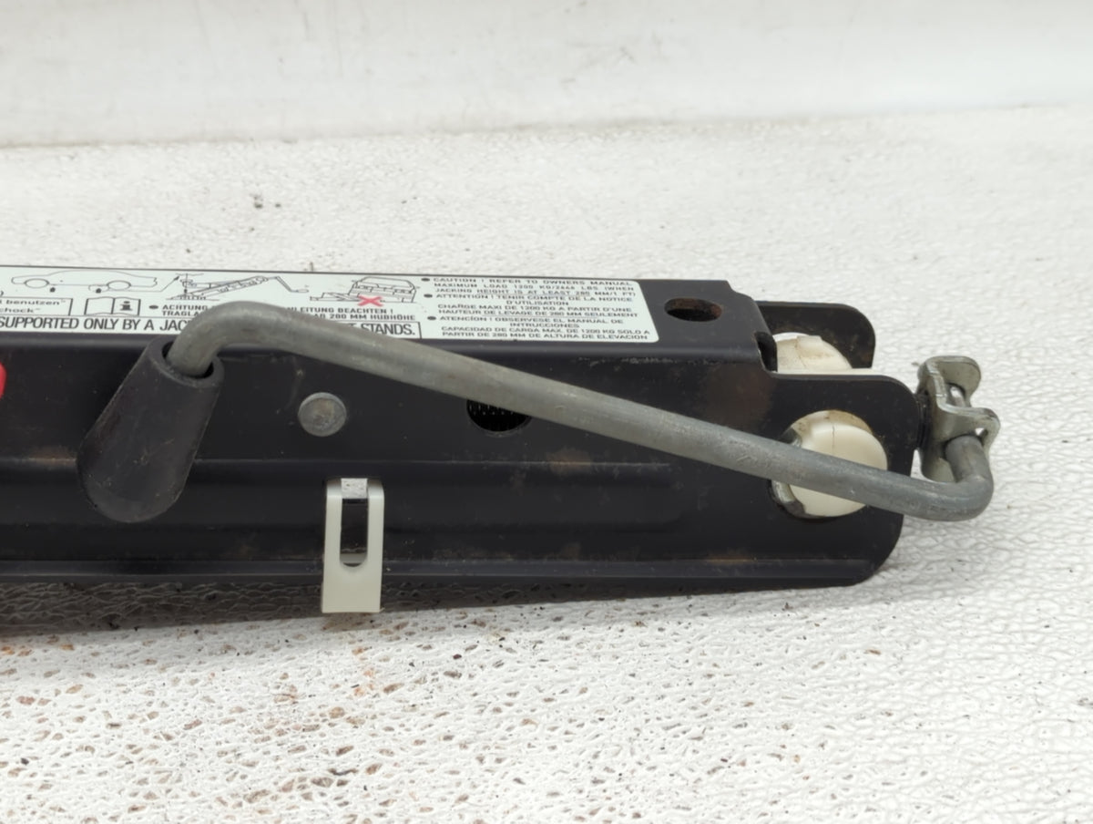 2005 Bmw 745i Spare Scissor Car Jack - Oemusedautoparts1.com