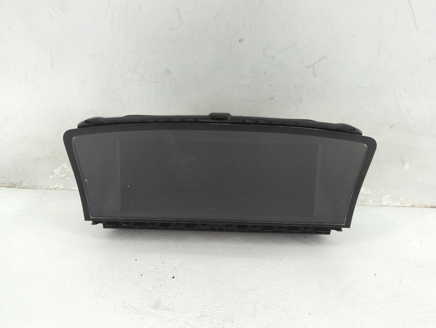 Bmw 750li Information Display Screen - Oemusedautoparts1.com