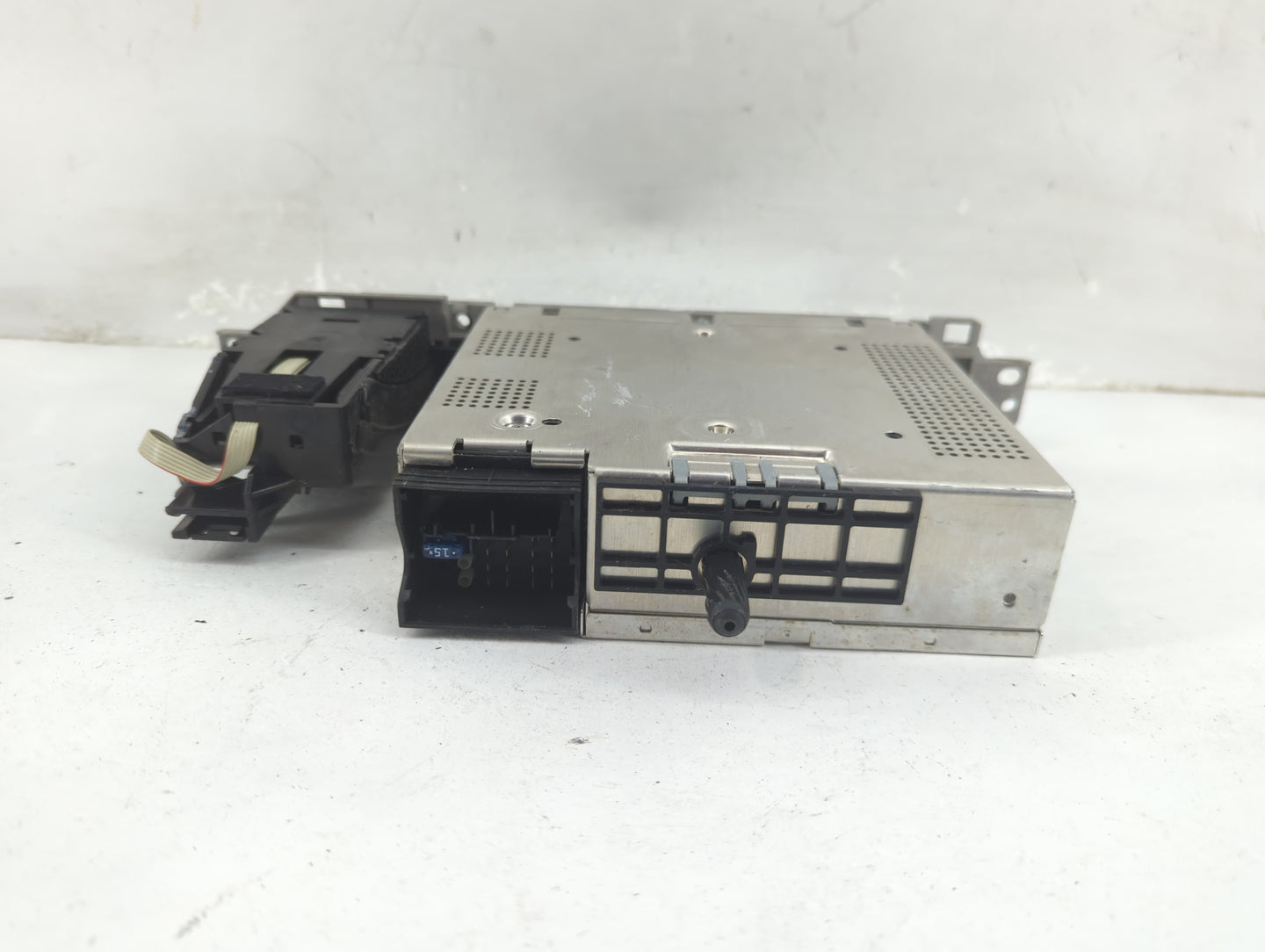 0 Bmw 750li Radio AM FM Cd Player Receiver Replacement Fits Fits 206 2007 2008 OEM Used Auto Parts - Oemusedautoparts1.com
