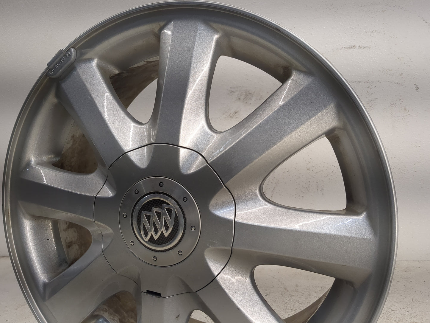 2005-2006 Buick Allure Oem Wheel Rim - Oemusedautoparts1.com