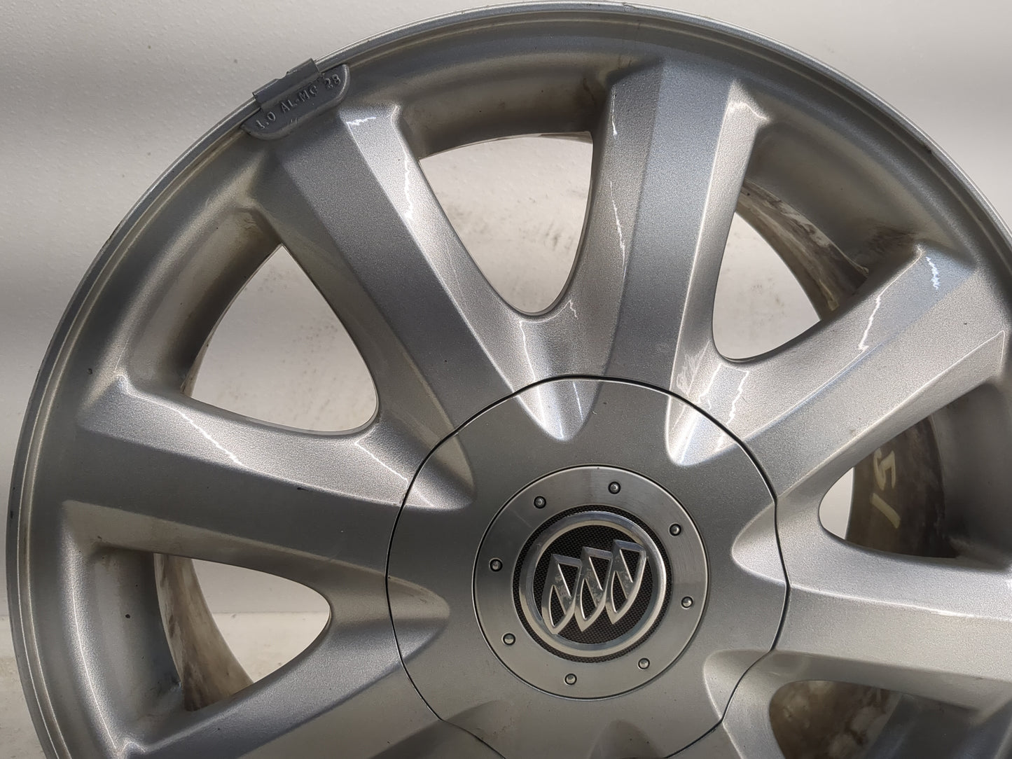 2005-2006 Buick Allure Oem Wheel Rim - Oemusedautoparts1.com