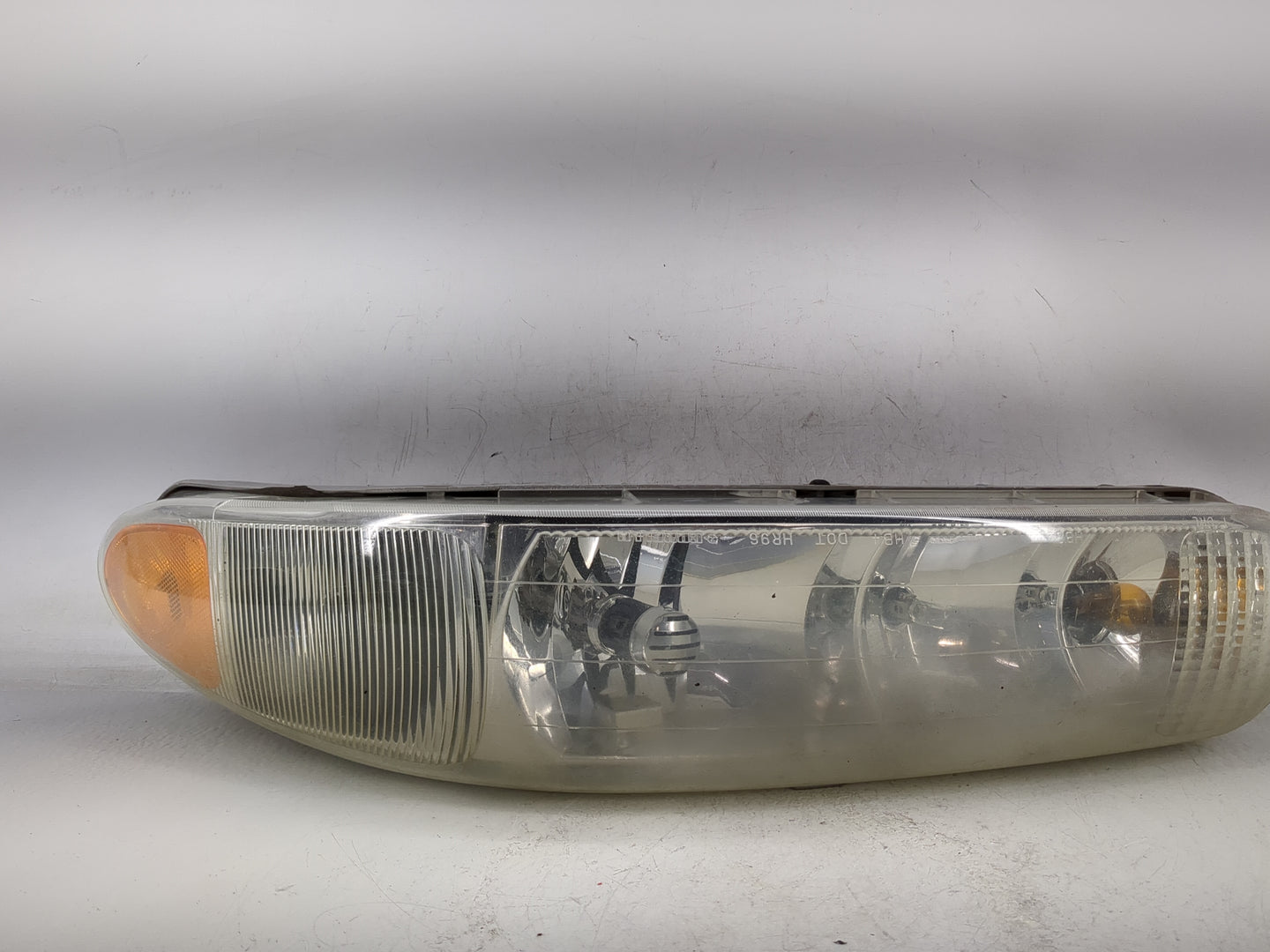 1997-2001 Buick Century Driver Left Oem Head Light Headlight Lamp - Oemusedautoparts1.com