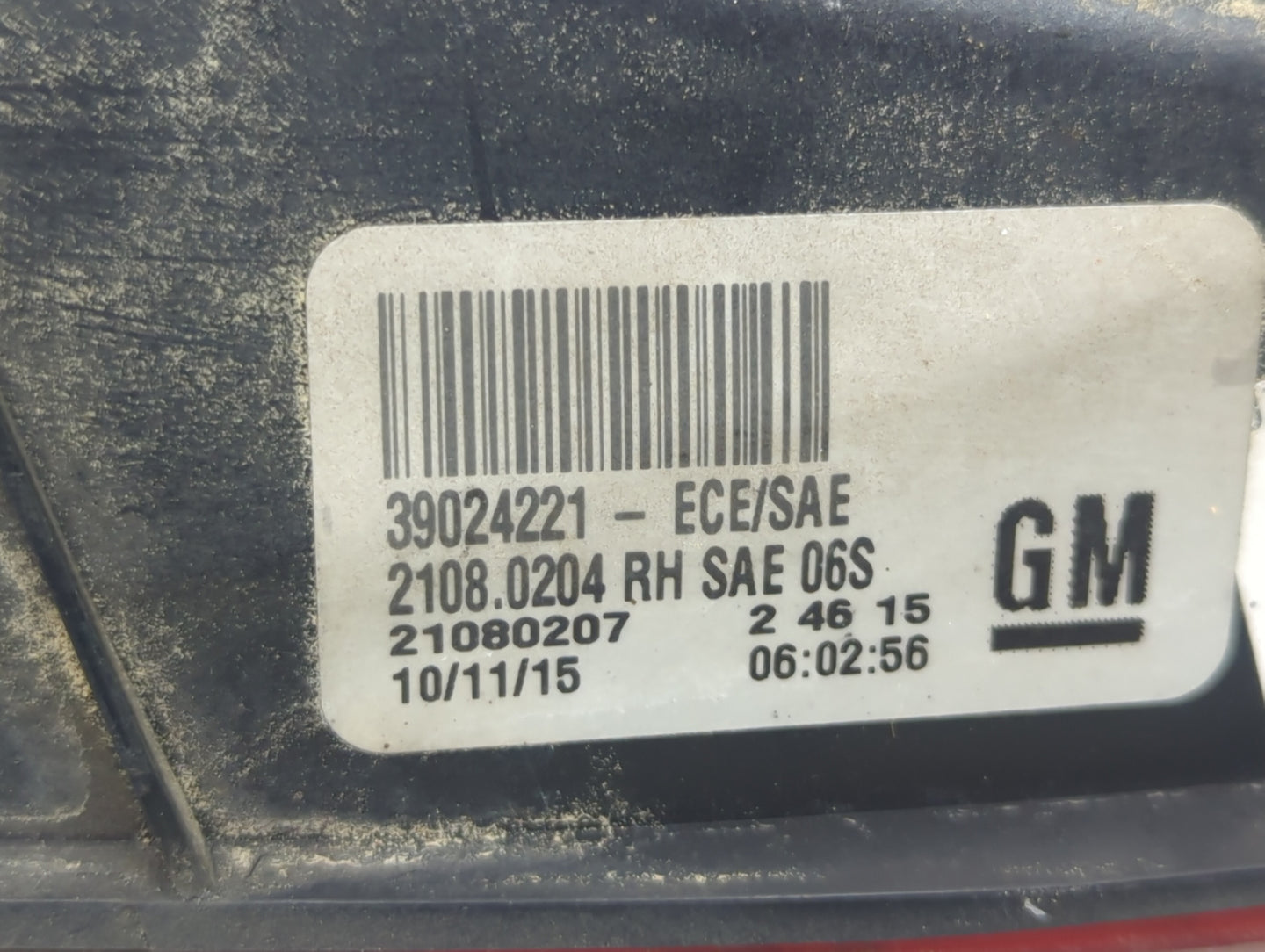 2008-2012 Buick Enclave Passenger Right Side Deck Lid Mounted Tail Light 1098047 - Oemusedautoparts1.com