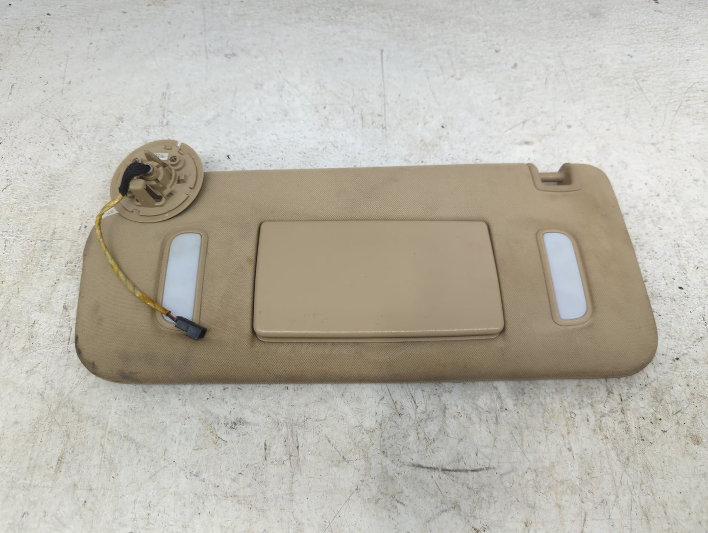 2008-2017 Buick Enclave Sun Visor Shade Replacement Driver Left Mirror Fits OEM Used Auto Parts - Oemusedautoparts1.com