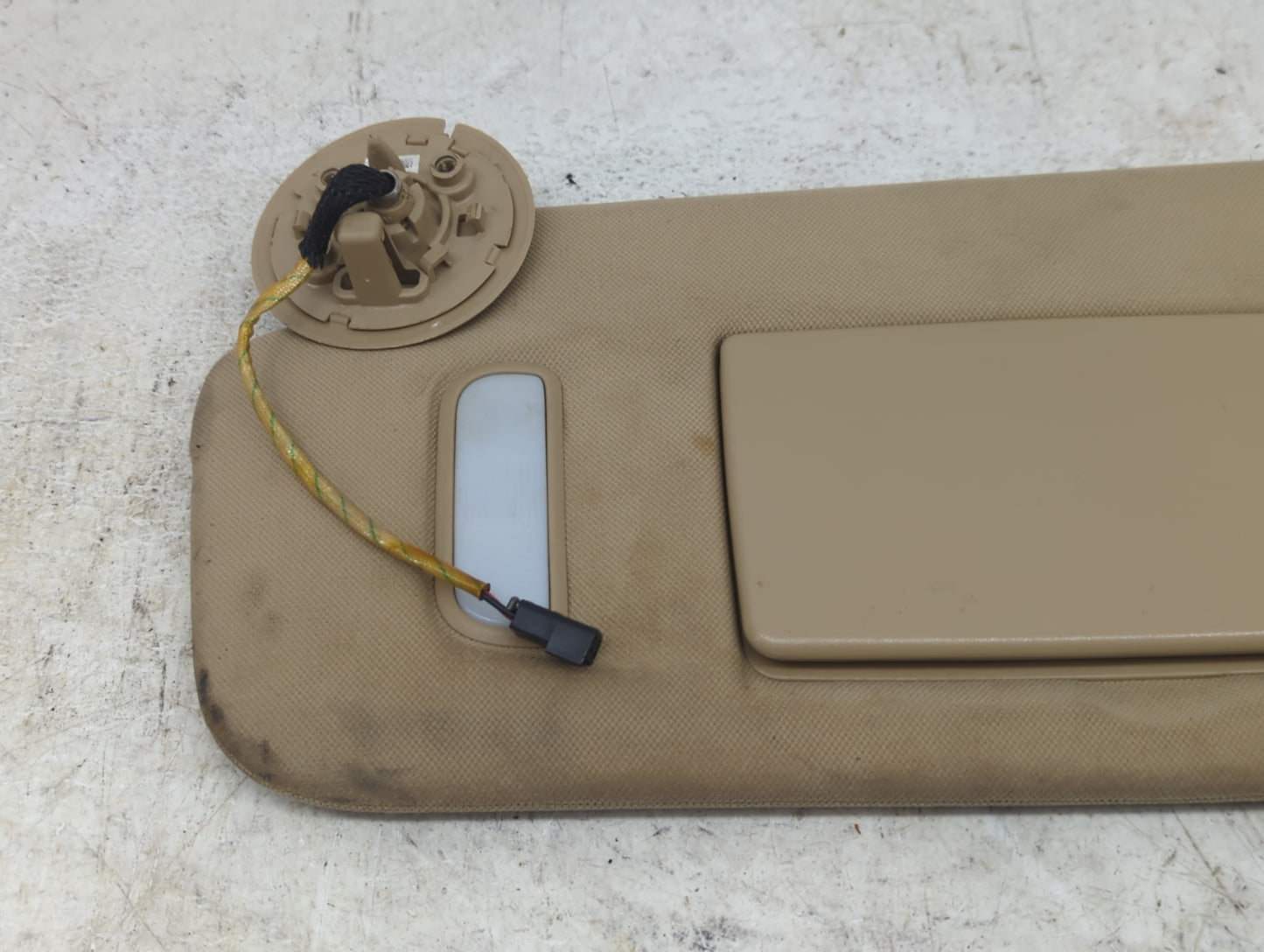2008-2017 Buick Enclave Sun Visor Shade Replacement Driver Left Mirror Fits OEM Used Auto Parts - Oemusedautoparts1.com