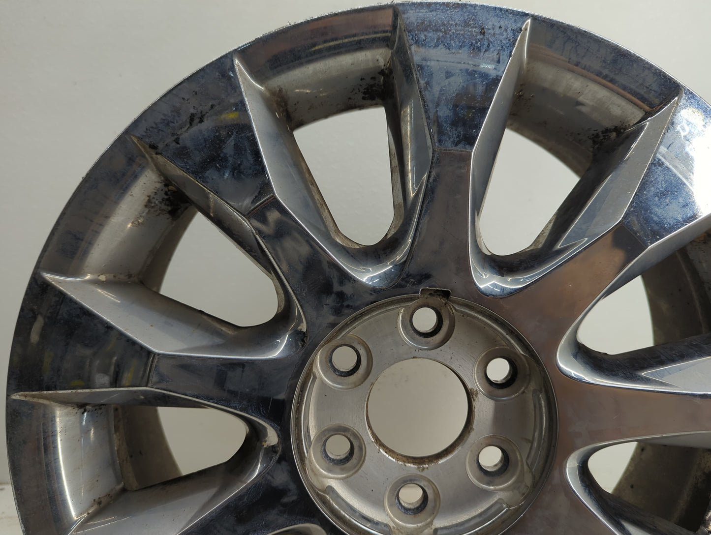 2010-2012 Buick Enclave Oem Wheel Rim - Oemusedautoparts1.com