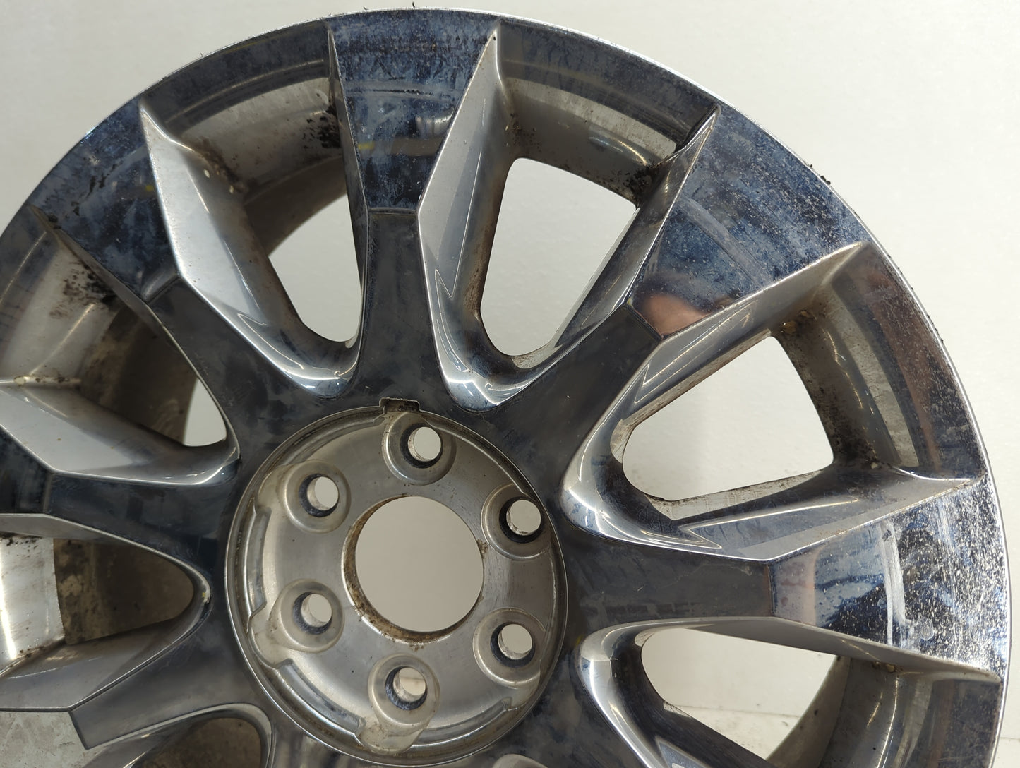 2010-2012 Buick Enclave Oem Wheel Rim - Oemusedautoparts1.com