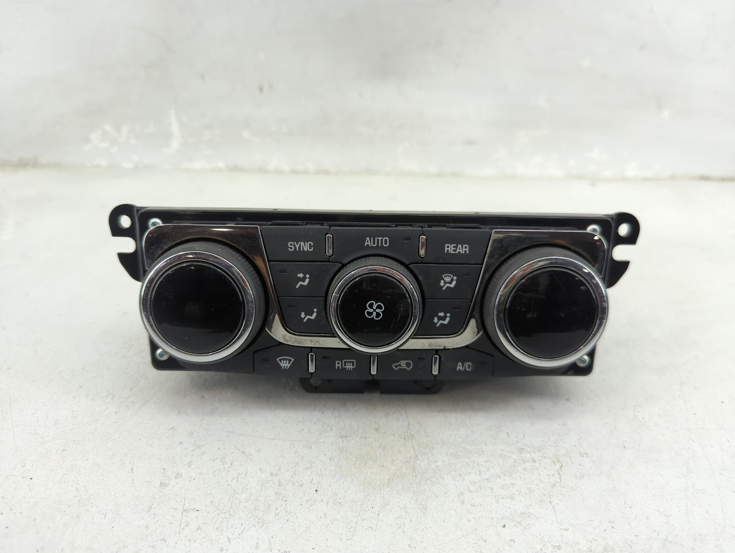 2013-2017 Buick Enclave Climate Control Module Temperature AC/Heater Replacement Fits Fits 2013 2014 2015 2016 2017 OEM Used