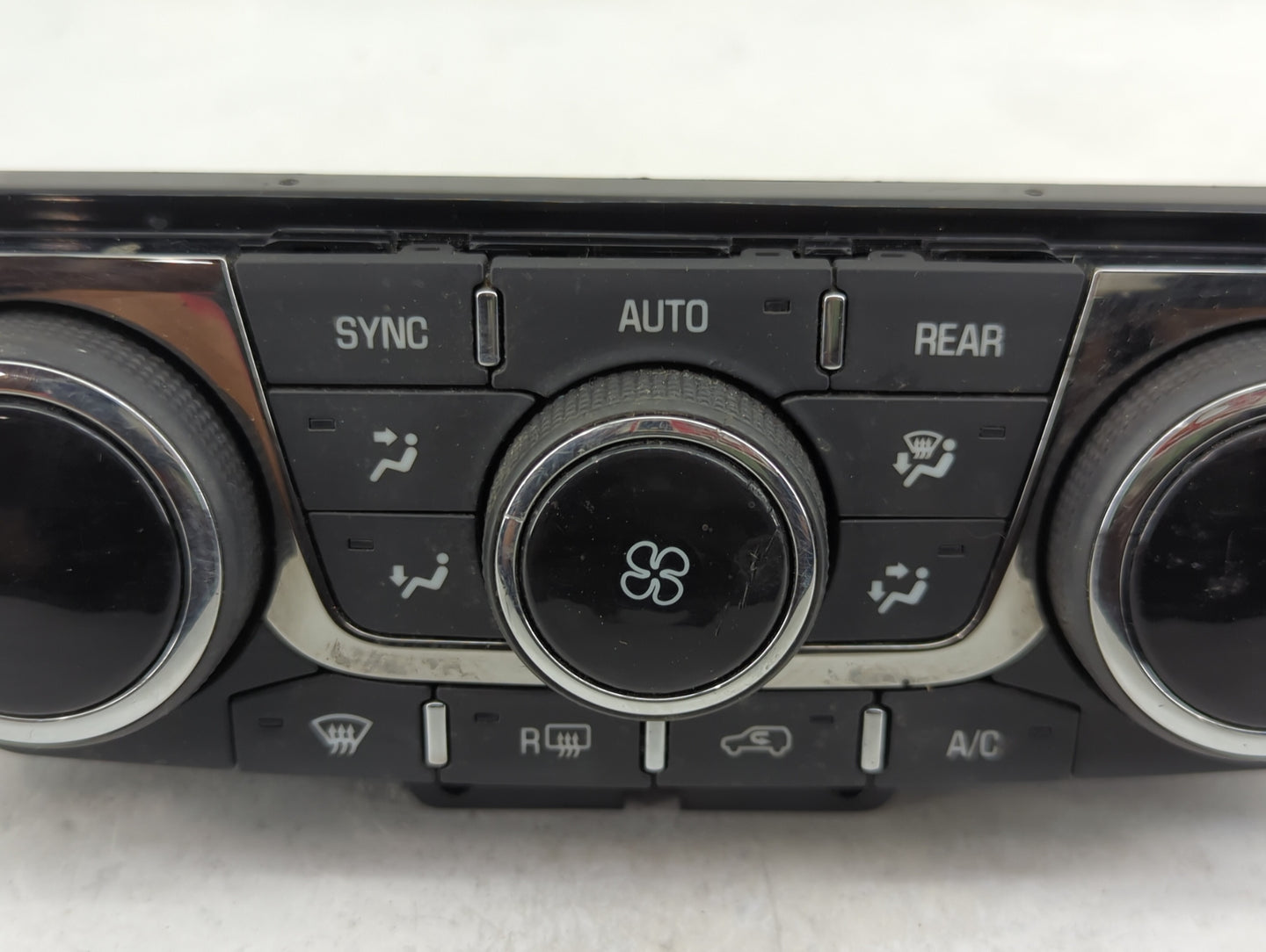2013-2017 Buick Enclave Climate Control Module Temperature AC/Heater Replacement Fits Fits 2013 2014 2015 2016 2017 OEM Used