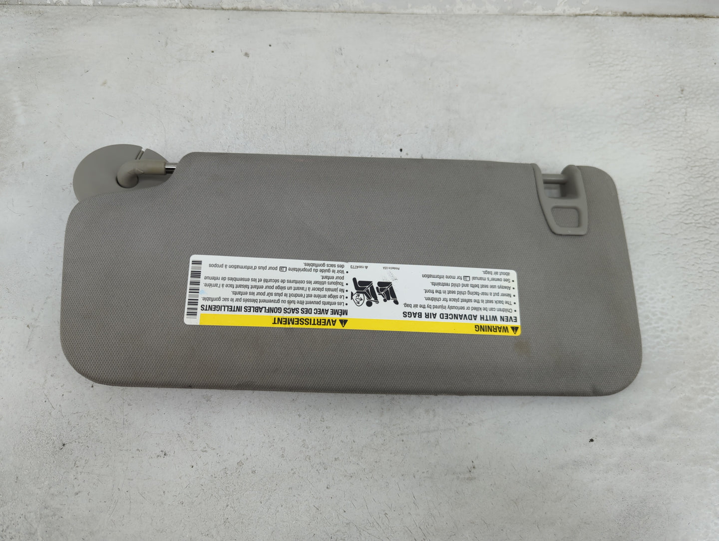 2008-2017 Buick Enclave Sun Visor Shade Replacement Passenger Right Mirror Fits OEM Used Auto Parts - Oemusedautoparts1.com