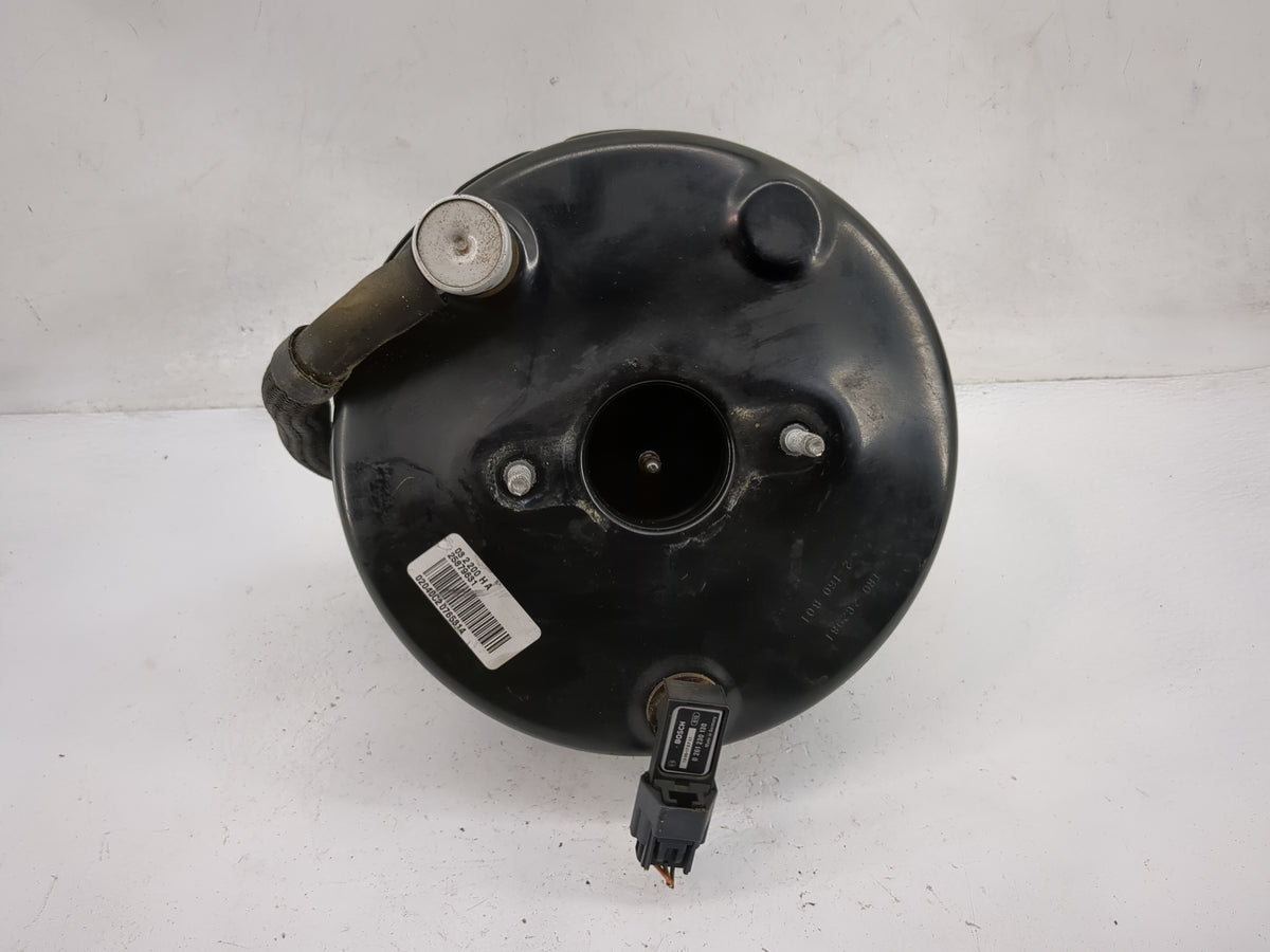 2010-2017 Buick Enclave Power Brake Booster Oem 5025948 - Oemusedautoparts1.com