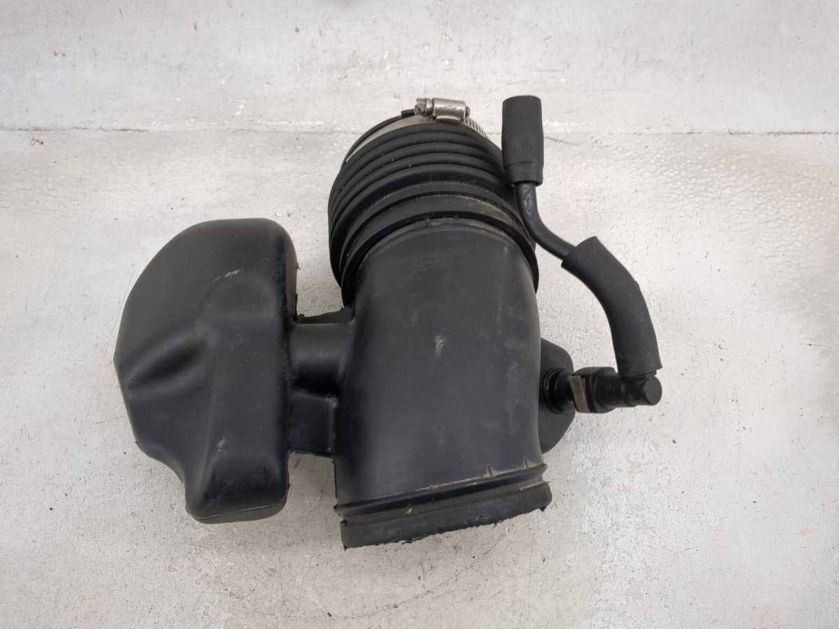 Buick Enclave Air Cleaner Intake Duct Hose Tube 5025975 - Oemusedautoparts1.com