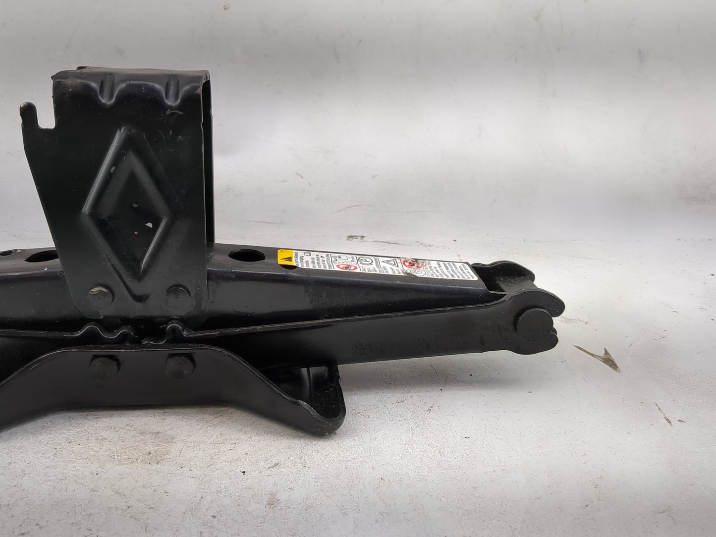 Buick Enclave Spare Scissor Car Jack 5027637 - Oemusedautoparts1.com