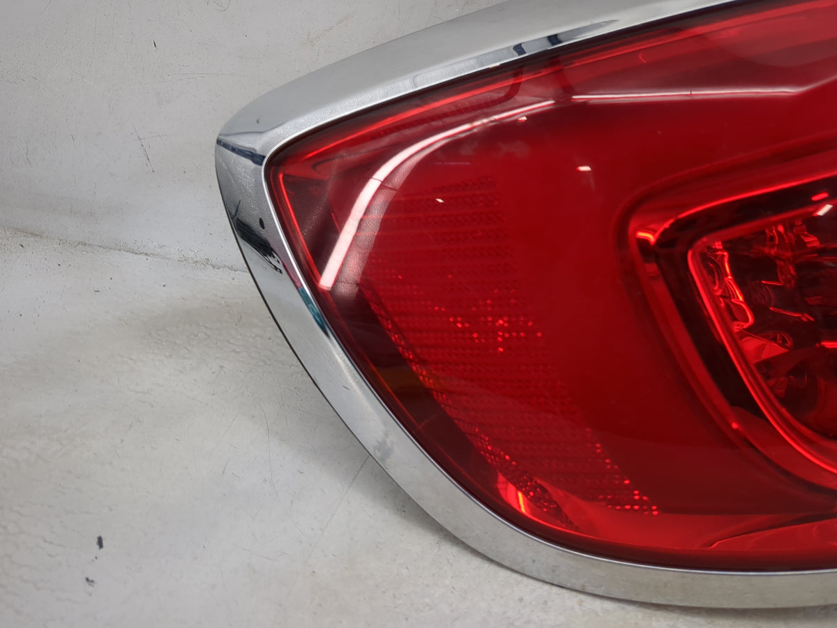 2013-2017 Buick Enclave Tail Light Assembly Driver Left OEM Fits Fits 2013 2014 2015 2016 2017 OEM Used Auto Parts - Oemused