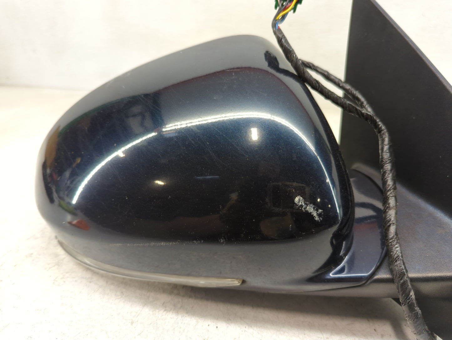 2008-2012 Buick Enclave Passenger Side View Mirror - Right Door Mirror OEM Used - Oemusedautoparts1.com