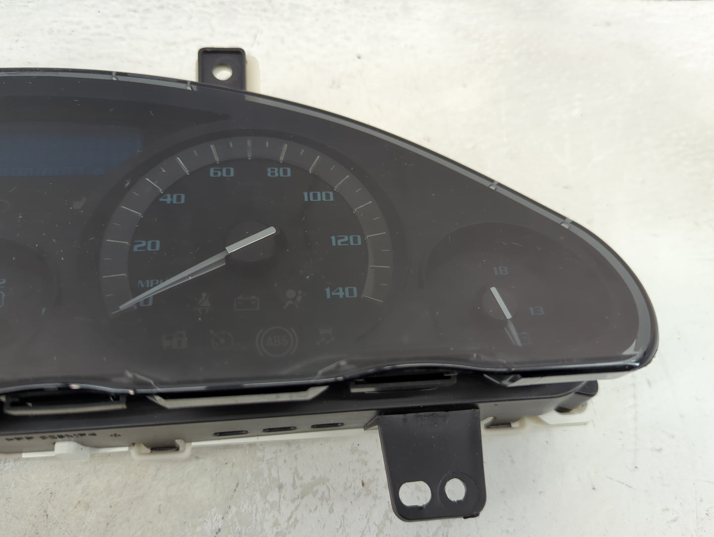 2014-2017 Buick Enclave Instrument Cluster Speedometer Gauges Fits Fits 2014 2015 2016 2017 OEM Used Auto Parts - Oemusedaut