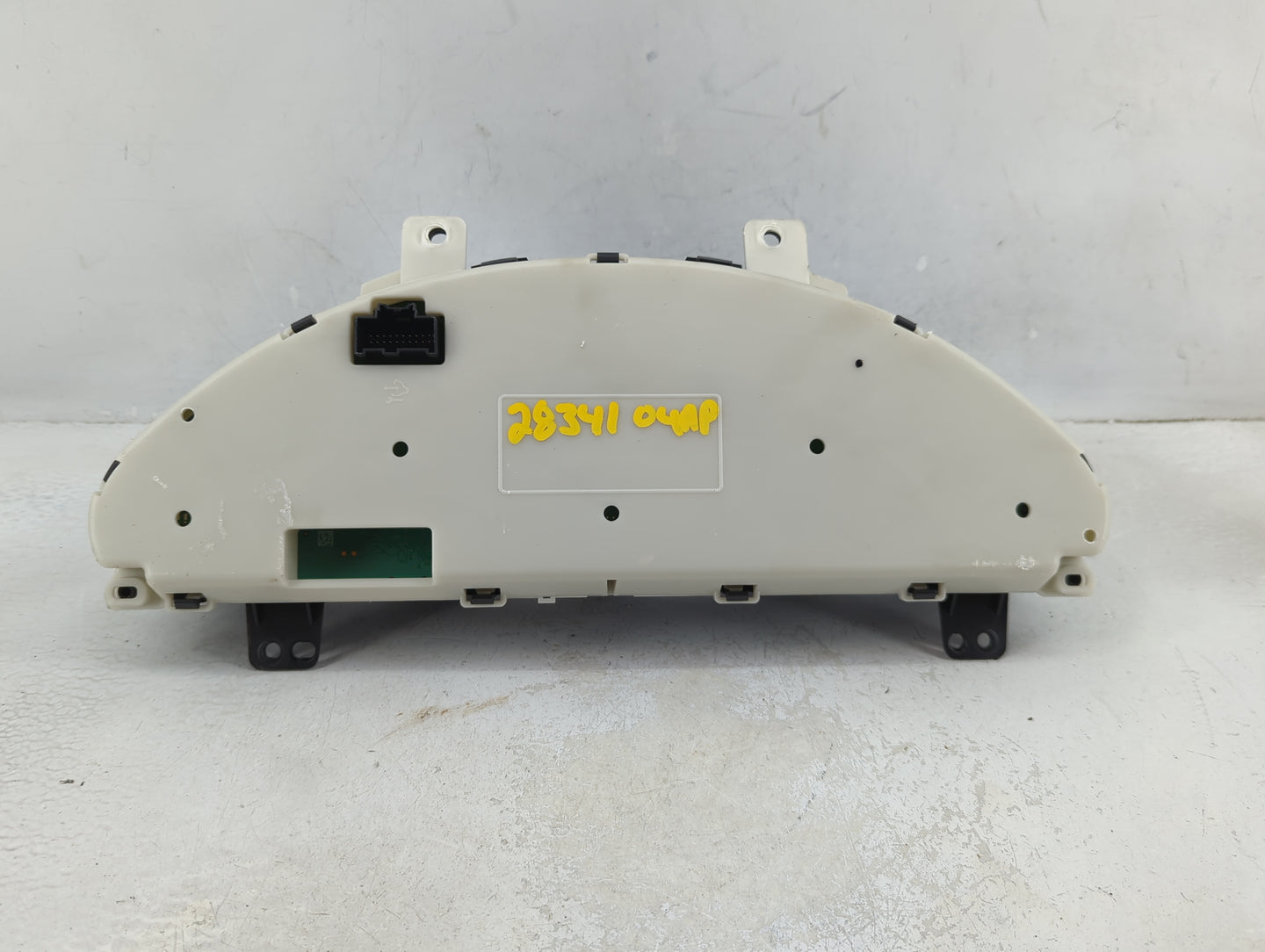 2014-2017 Buick Enclave Instrument Cluster Speedometer Gauges Fits Fits 2014 2015 2016 2017 OEM Used Auto Parts - Oemusedaut