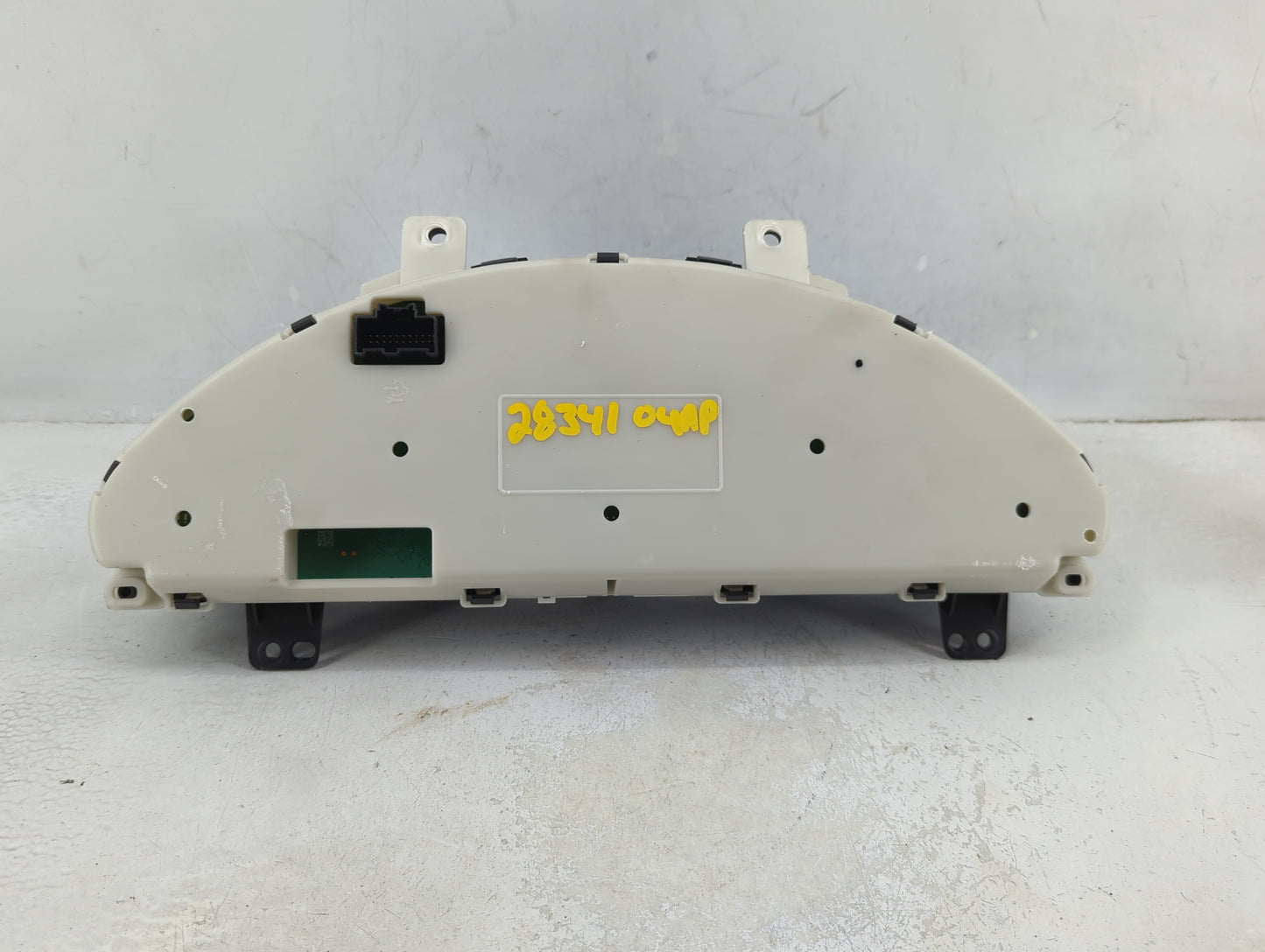 2014-2017 Buick Enclave Instrument Cluster Speedometer Gauges Fits Fits 2014 2015 2016 2017 OEM Used Auto Parts - Oemusedaut